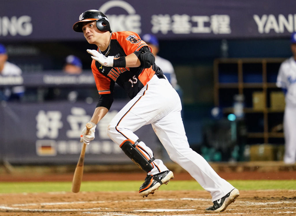 42歲統一獅老將陳鏞基，今日宣布季後將引退，並稱此時離開是最適合的選擇。（統一獅提供）