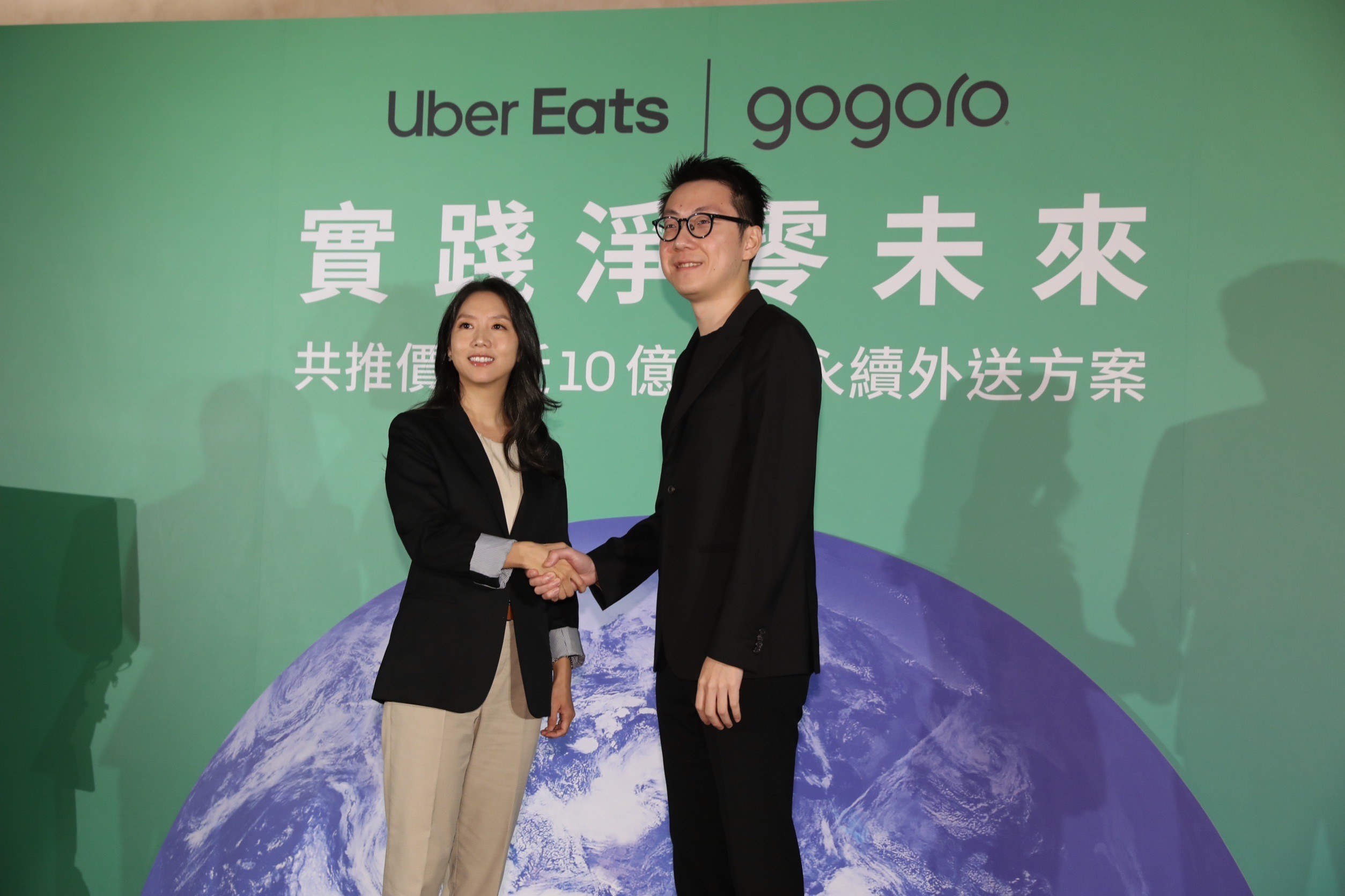 Gogoro聯手Uber Eats擴大台灣電動機車市占。 