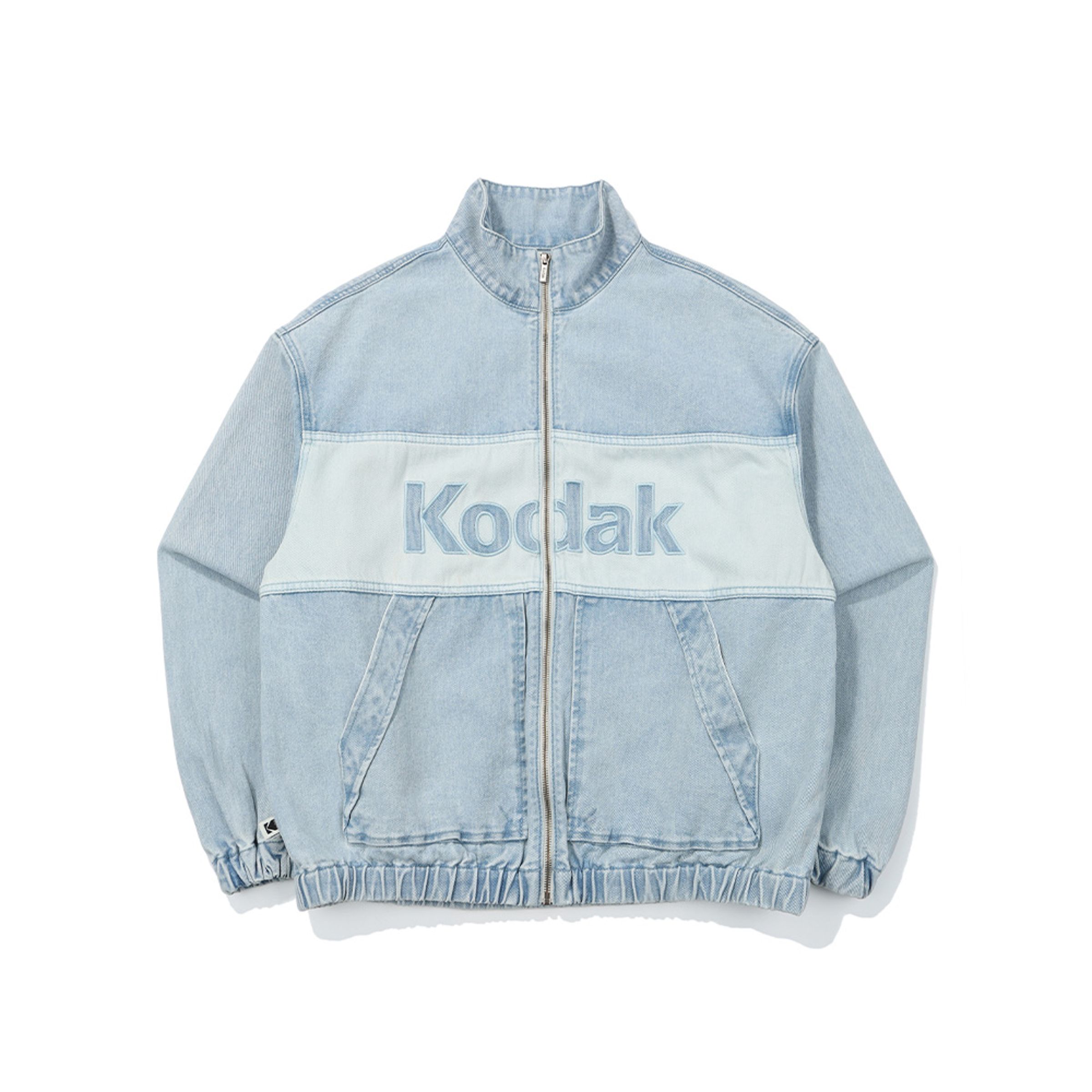 丹寧大LOGO夾克。NT$6,399（KODAK APPAREL提供）