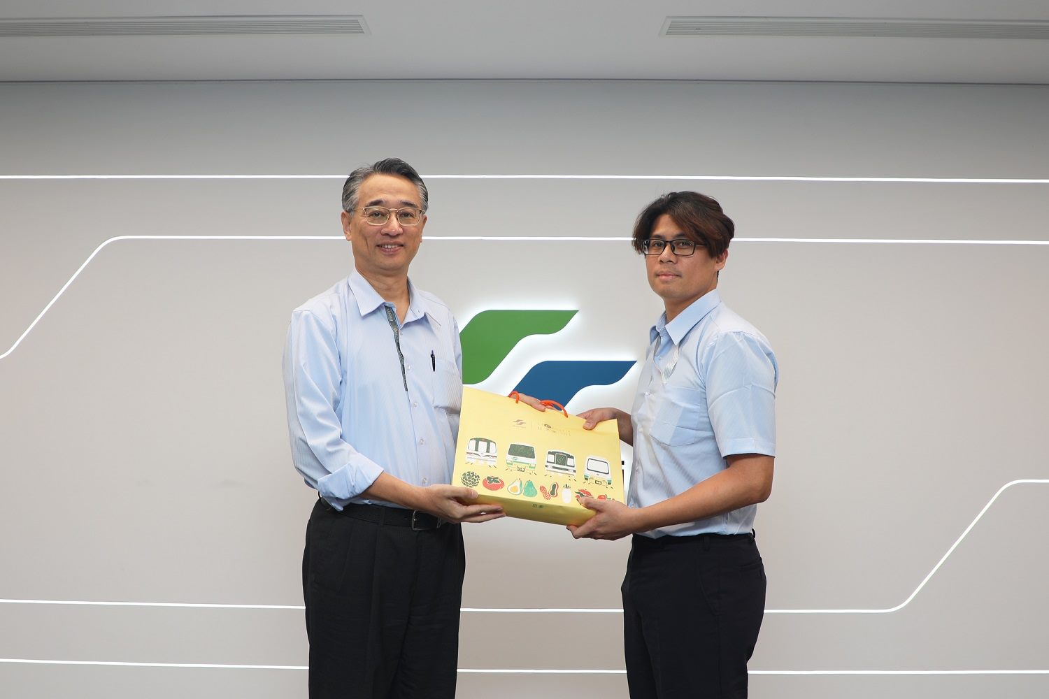 連穎承拾金不昧獲公開表揚。（北捷提供）