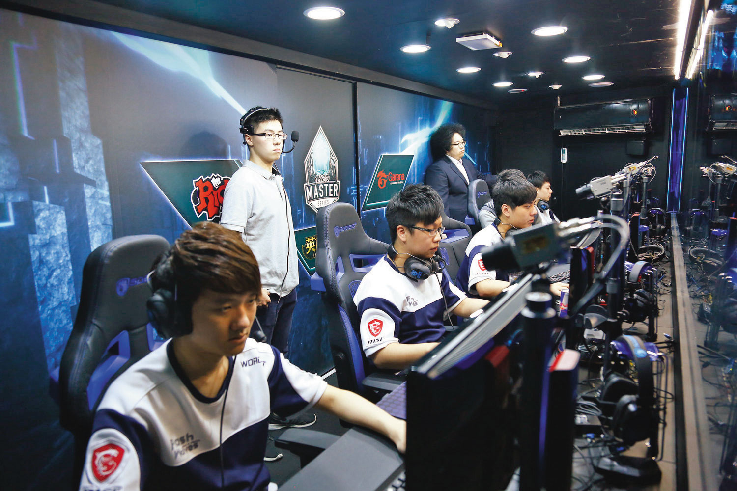 國內最知名的電競團隊「閃電狼」是網銀國際所有。(翻攝自Garena eSports)