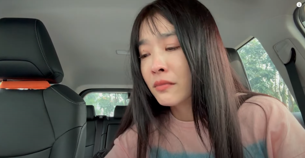 小嫻首次期中考壓力大到去醫院打點滴。（翻攝自小嫻YT）