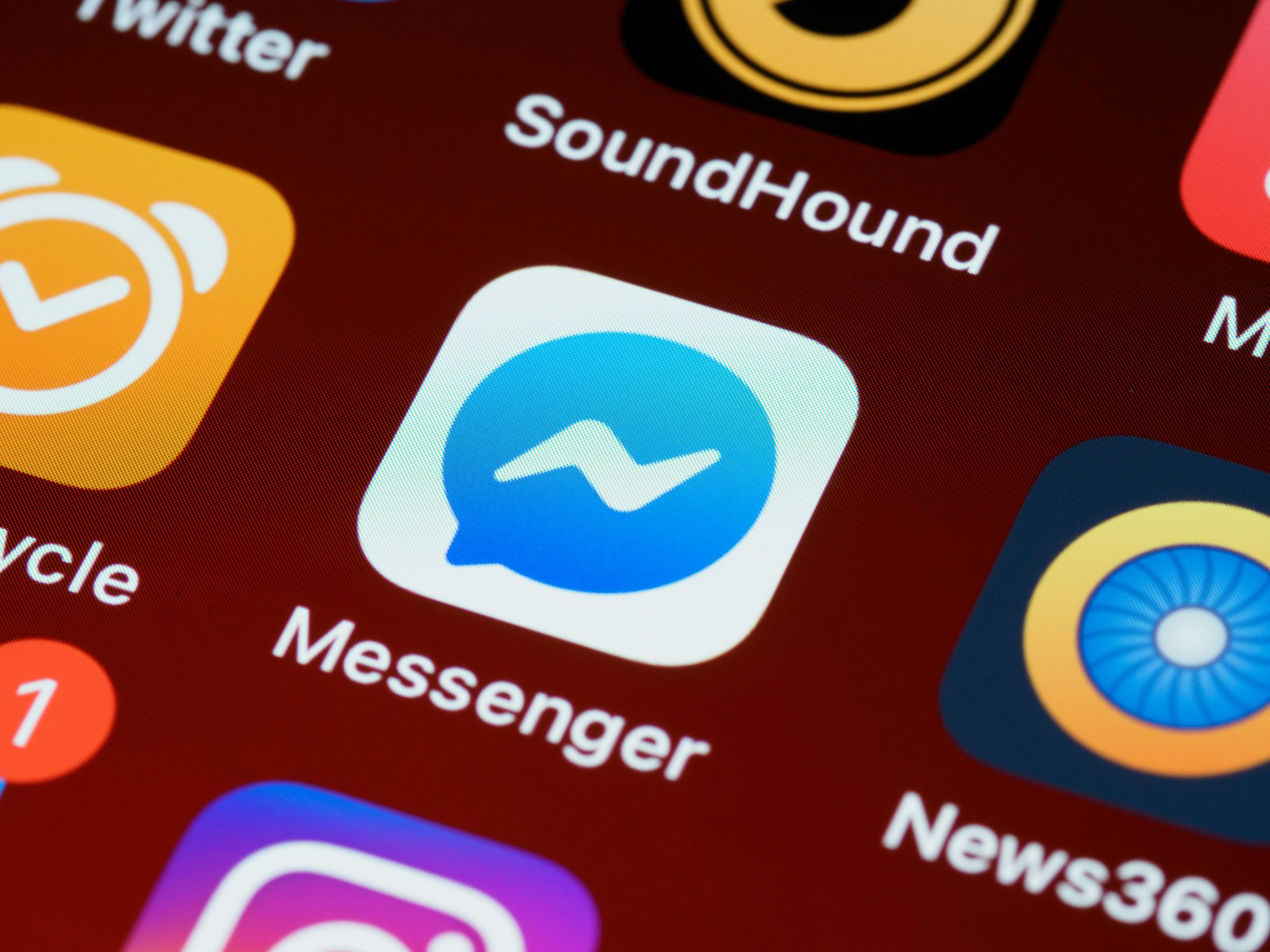 Meta旗下的通訊軟體Messenger圖標歷經數次更改。(取自Pexels)