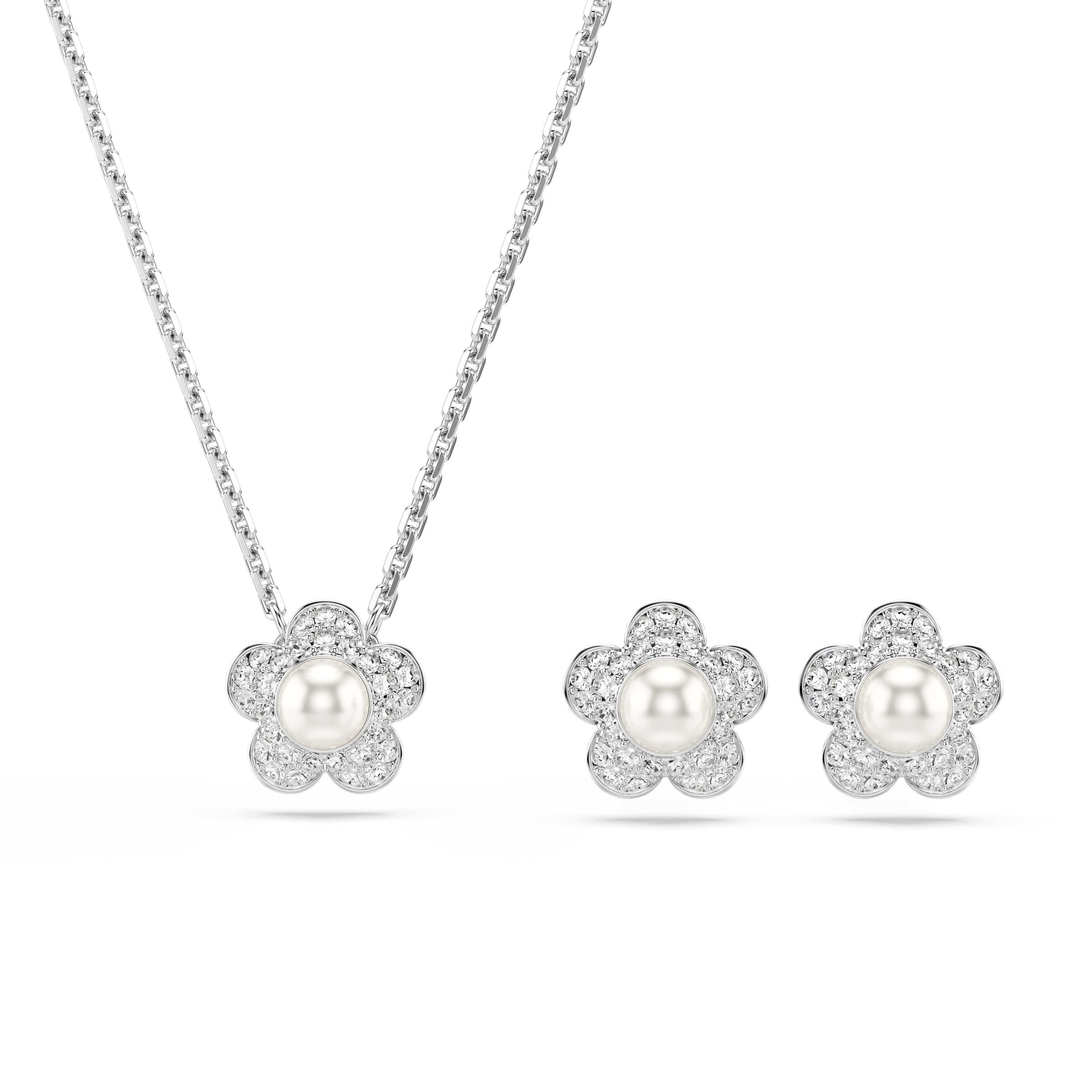 Ariana Grande x Swarovski套裝。NT$9,000（SWAROVSKI提供）