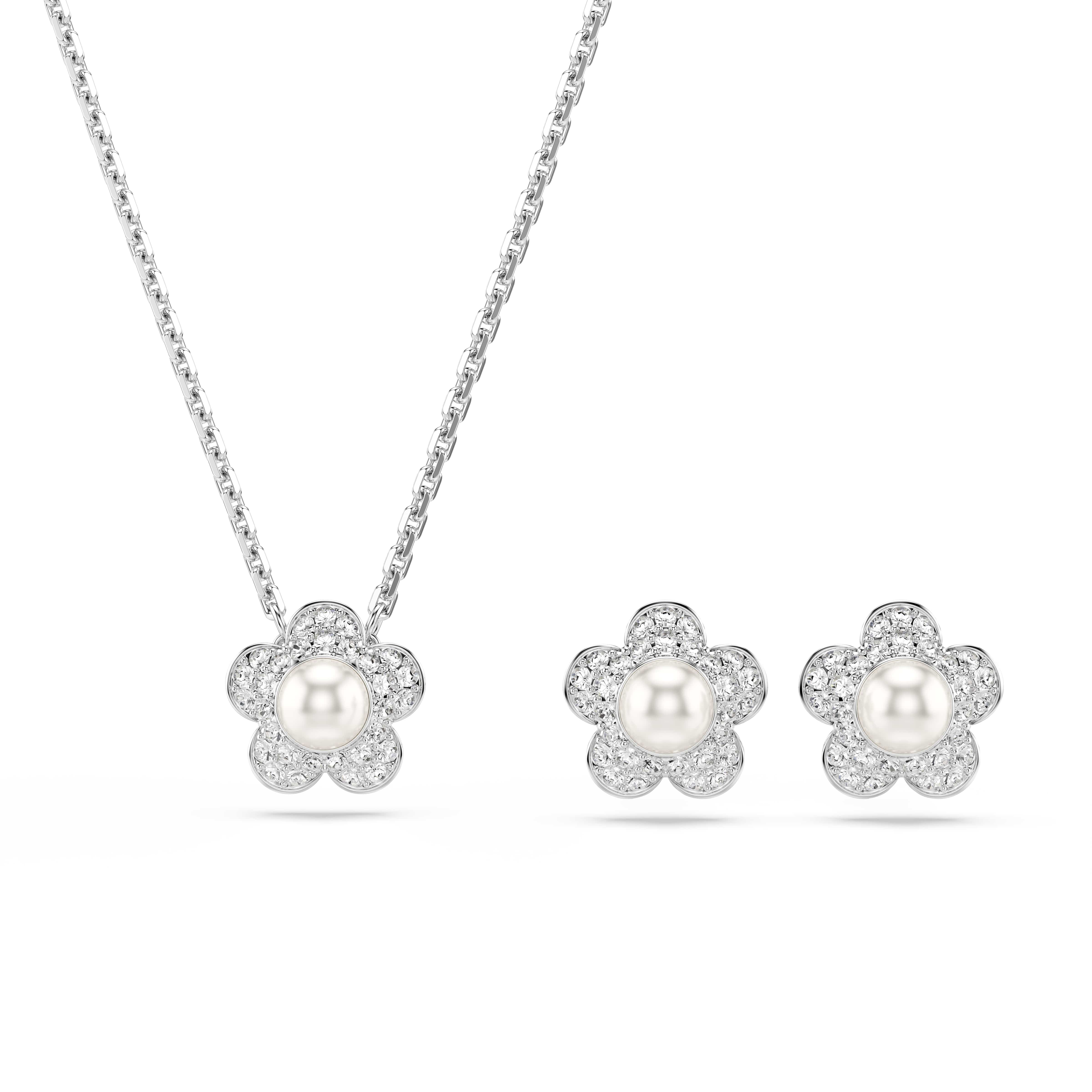 Ariana Grande x Swarovski套裝。NT$9,000（SWAROVSKI提供）