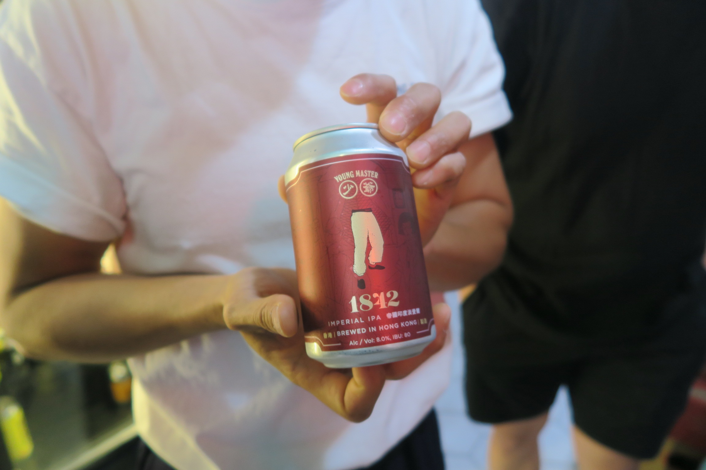 少爺啤的第一支作品是「1842 Imperial IPA」,以香港割讓的年份為名,直面殖民年代,也一舉打響名號。