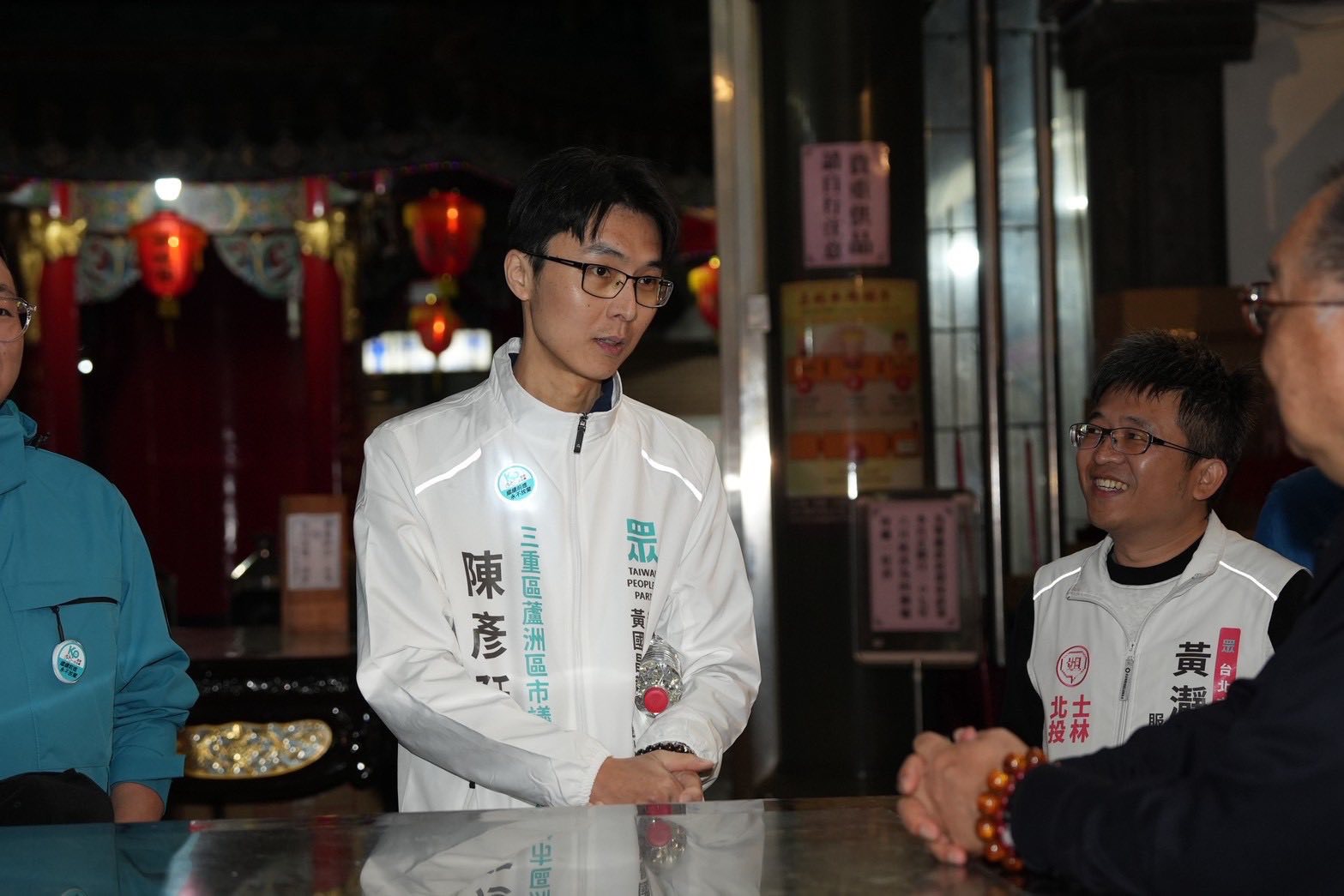 民眾黨新北三蘆議員參選人陳彥廷，宣布從家樂福辭職，專心投入選戰。（翻攝自陳彥廷臉書）