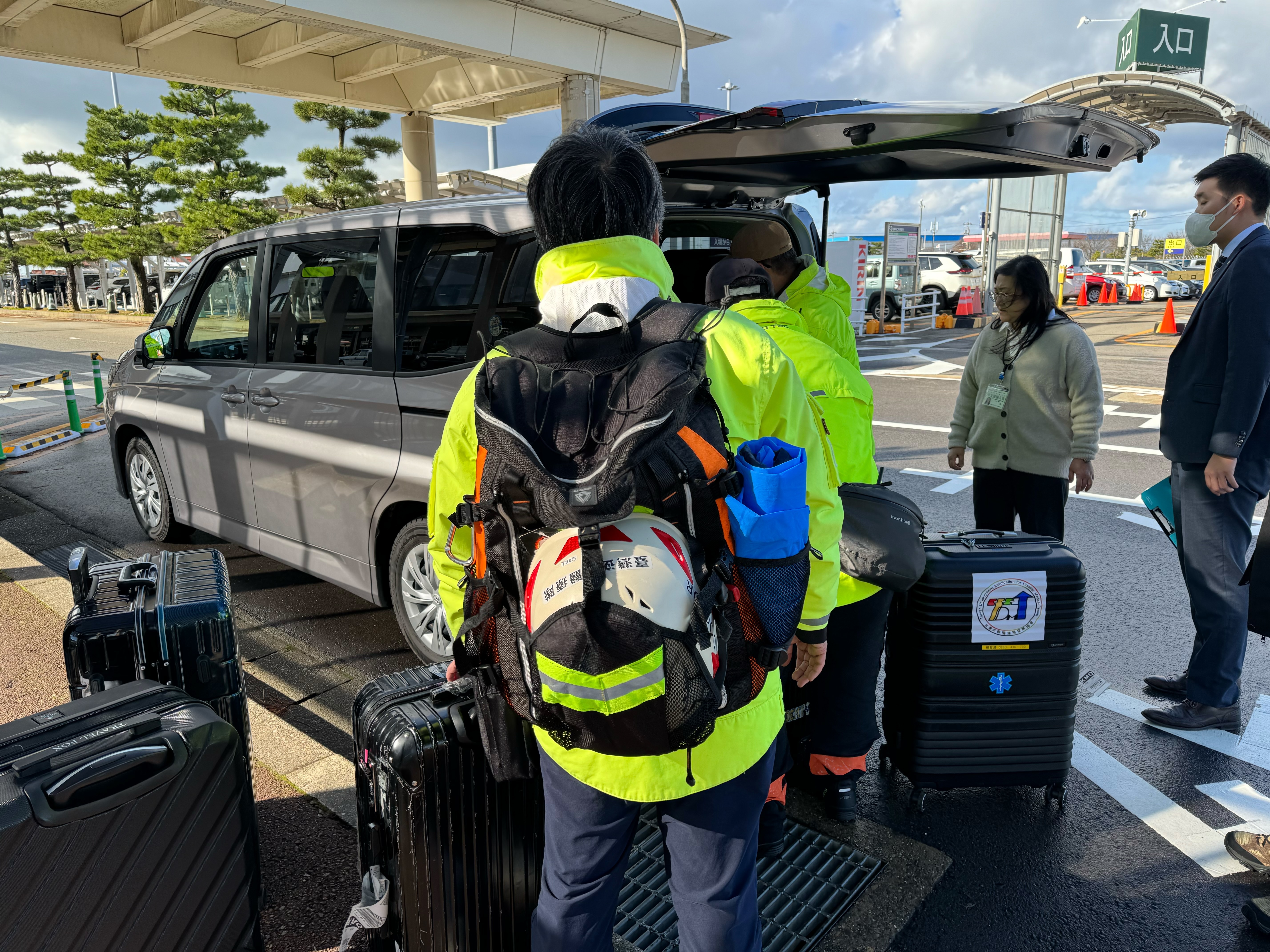 本刊巧遇台灣災難醫療隊發展協會先遣小組。