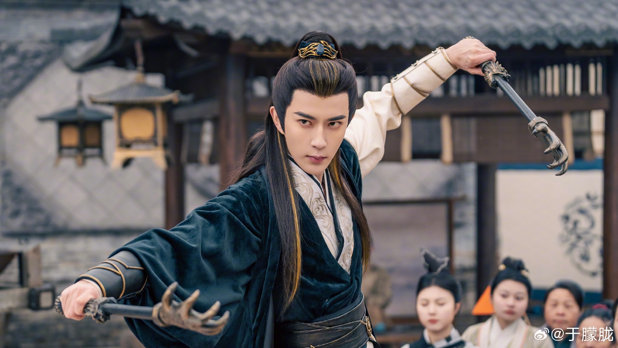 中國男星于朦朧日前墜樓身亡，雖然母親出面說明死因是飲酒發生意外，但外界普遍不買單這說法。（翻攝自于朦朧微博）