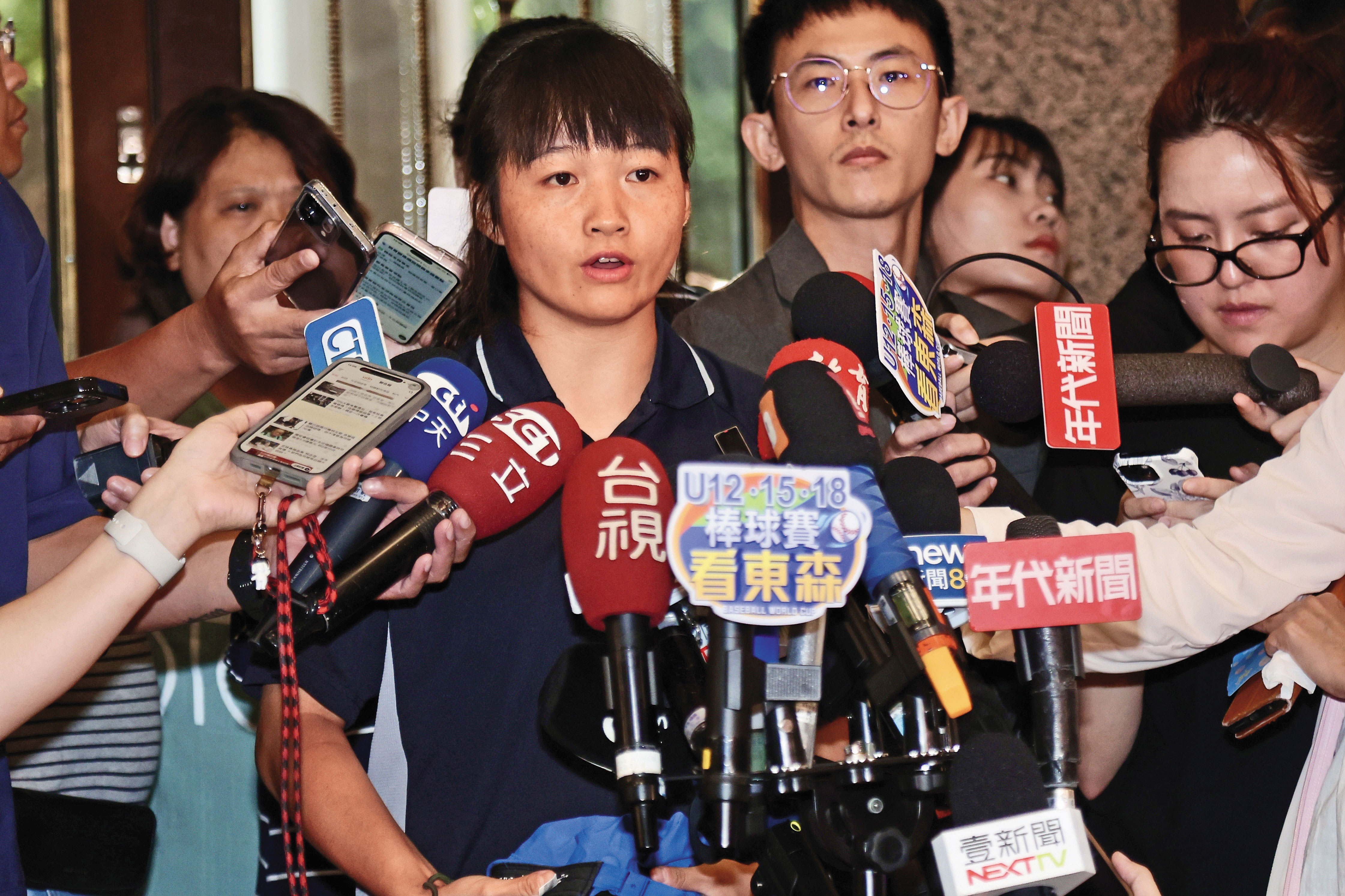 抽血案吹哨者、台師大女足隊員簡奇陞19日宣布退出足球圈。（鏡報林煒凱）