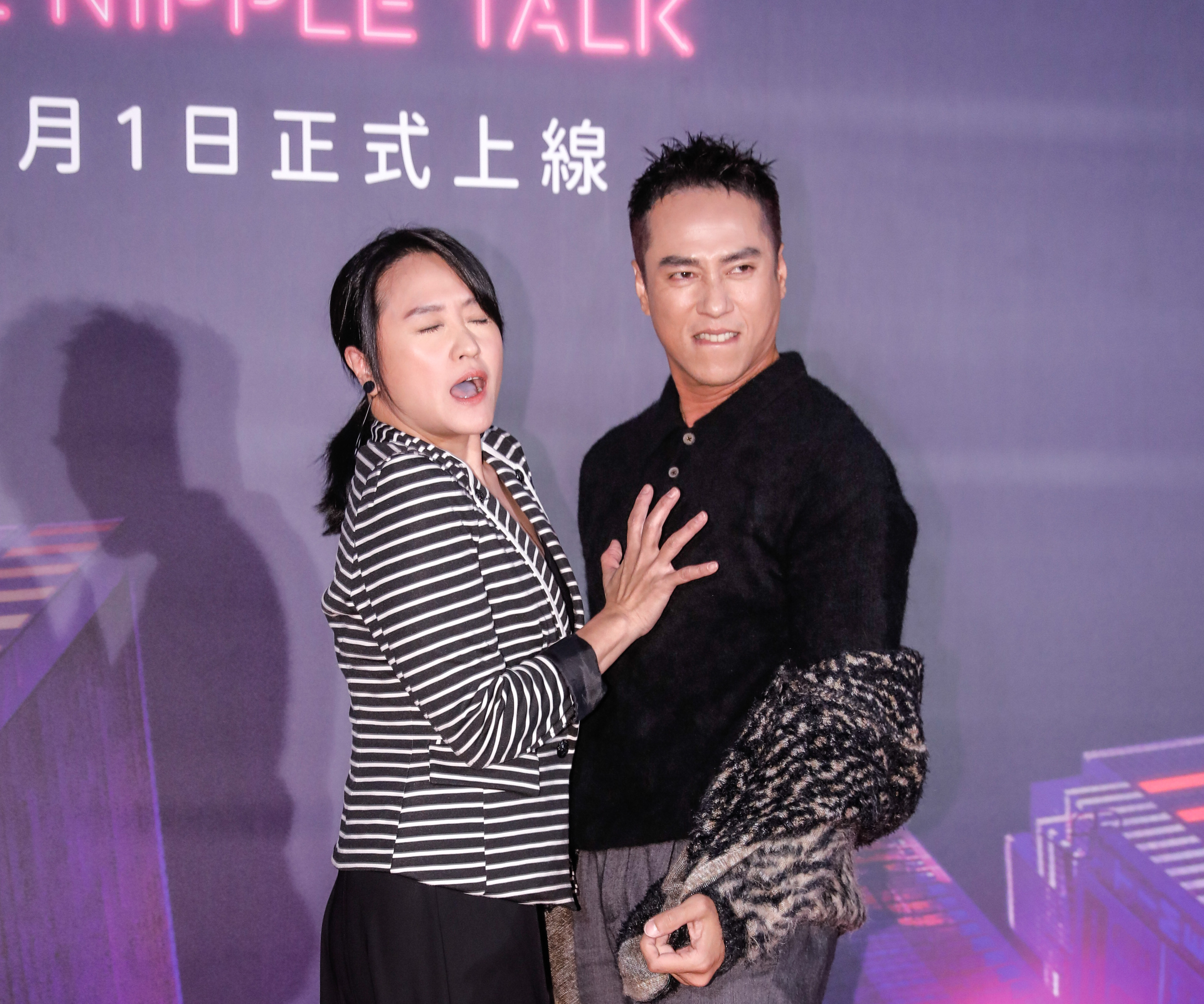 莊凱勛（右）和海裕芬（左）同台比騷完全沒在讓，只是這畫面…讓人不太蘇胡…（捂嘴）