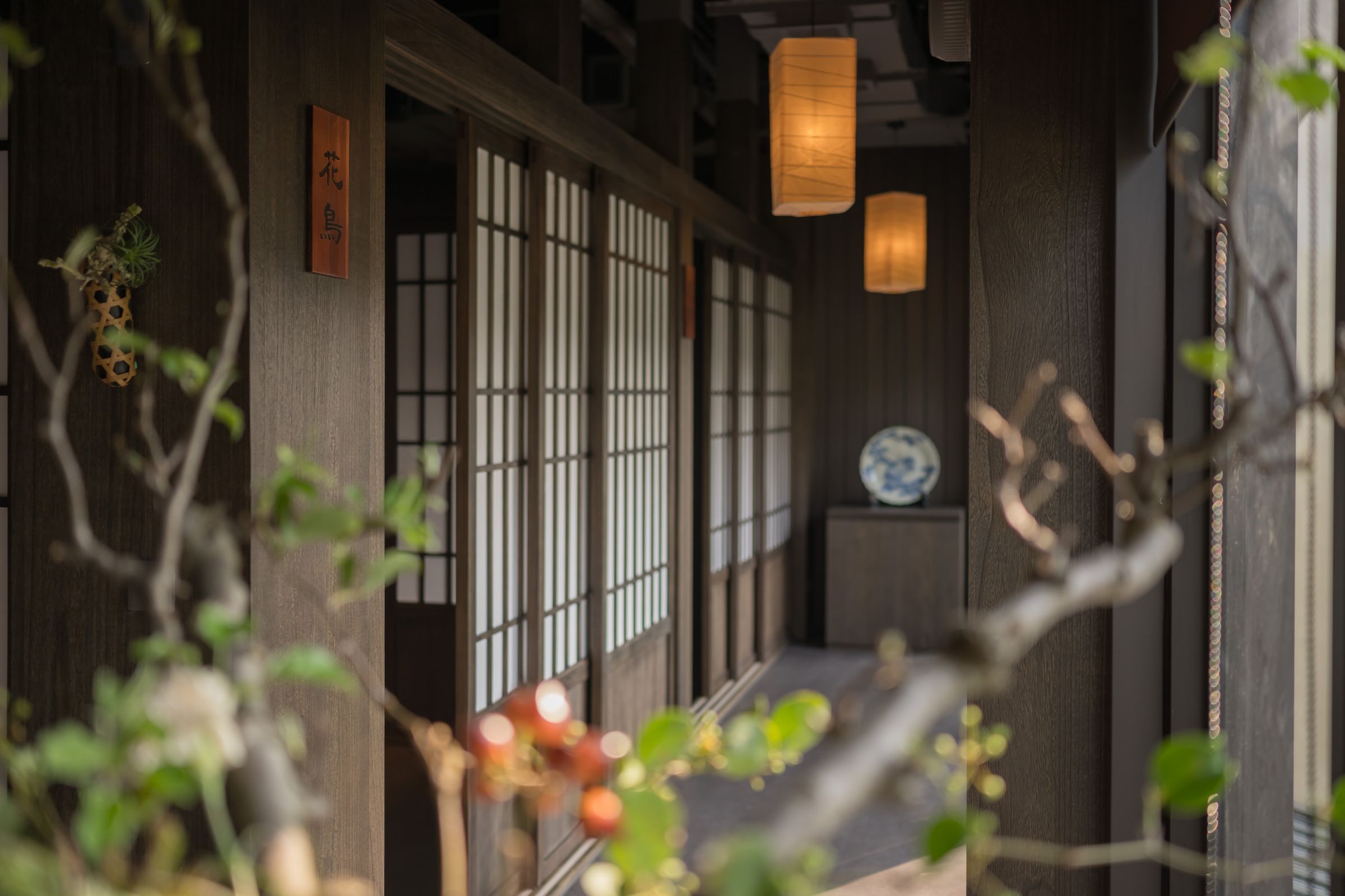 新竹燈燈庵佔地158坪,二樓設有5間包廂,每間可容納4至10人。(燈燈庵提供)