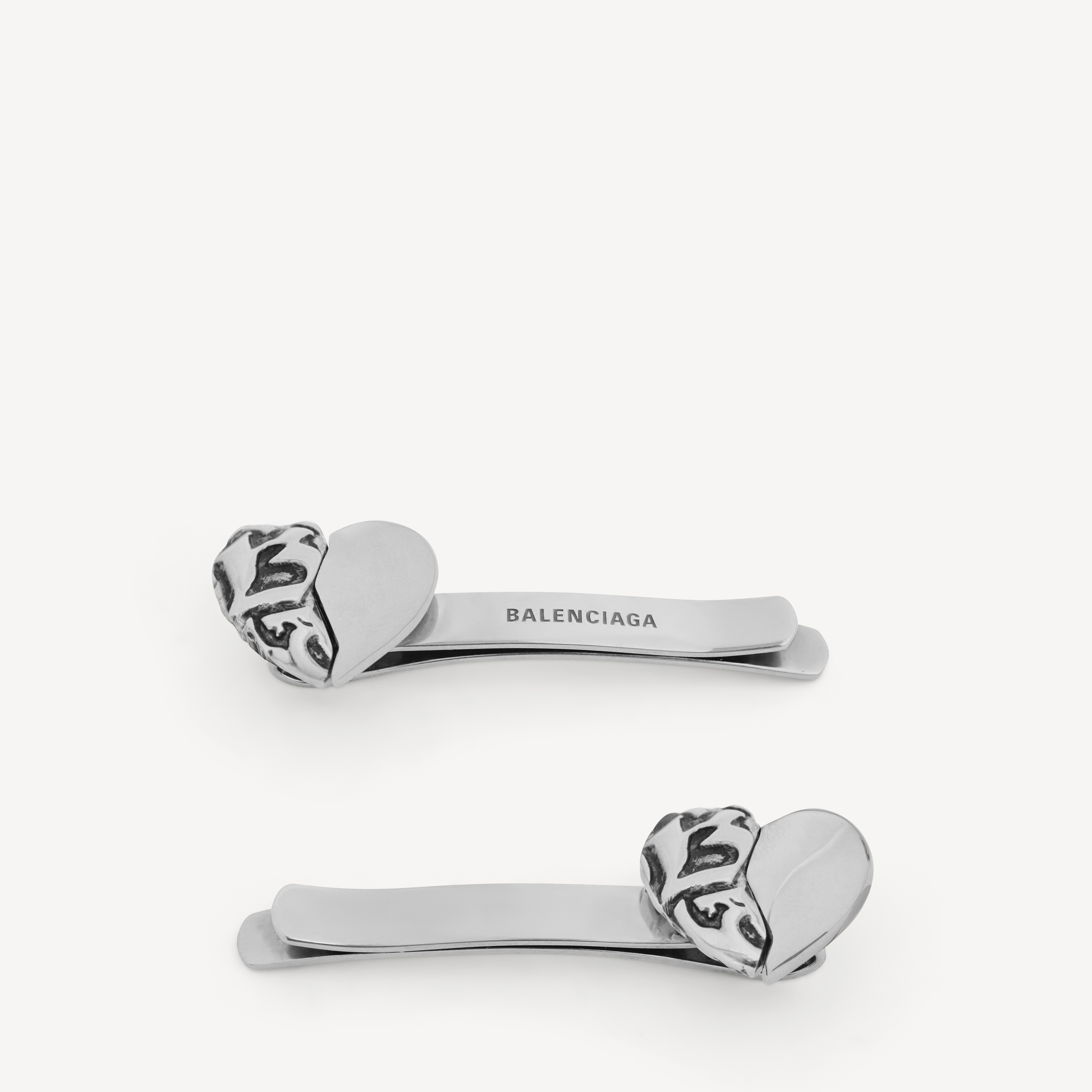 髮夾。NT$13,900（ BALENCIAGA提供）
