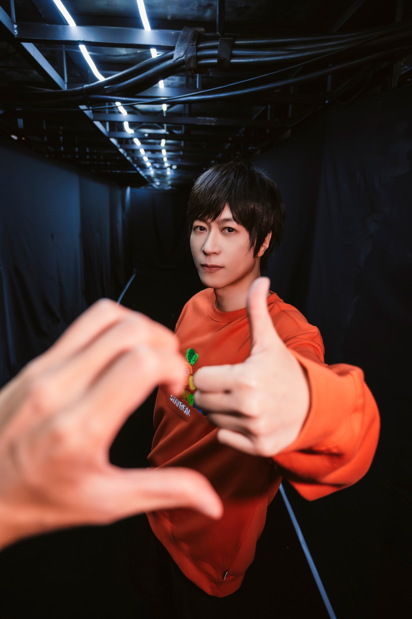 阿信不但為《F☆FOREVER 恒星之城巡迴演唱會》擔任總策劃,還包辦新歌。(翻攝相信音樂FB)