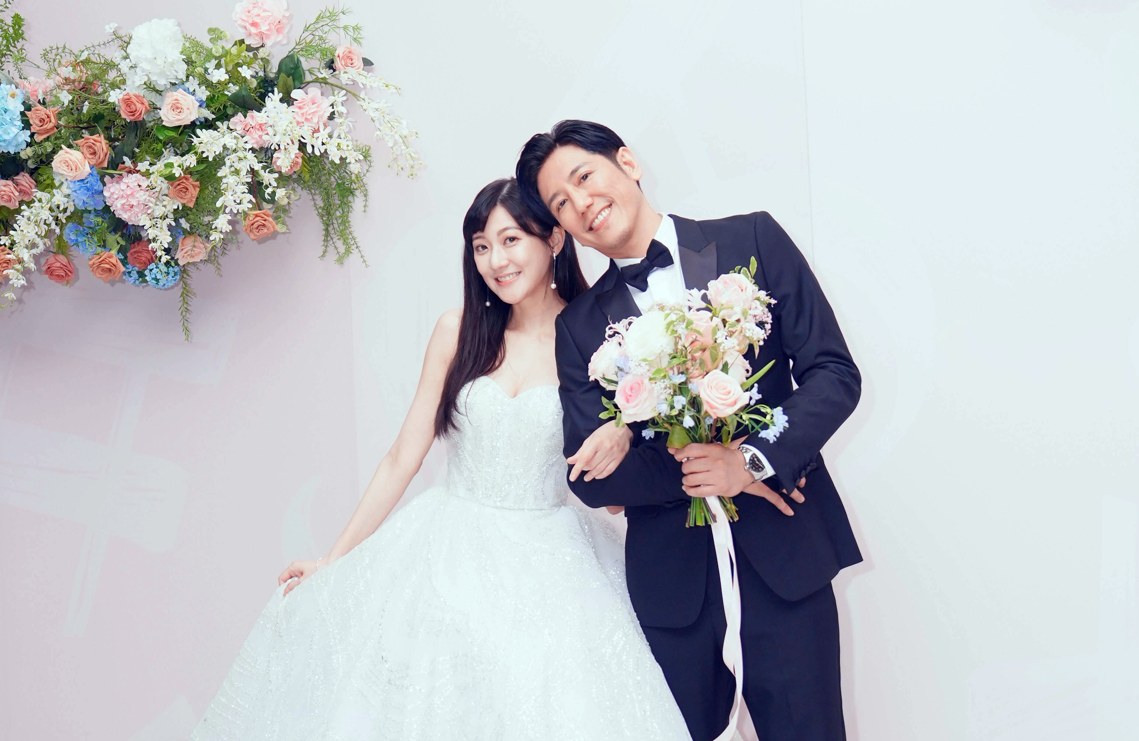 林逸欣與老公Tony今（2日）終於補辦婚宴。（欣宇宙音樂提供）
