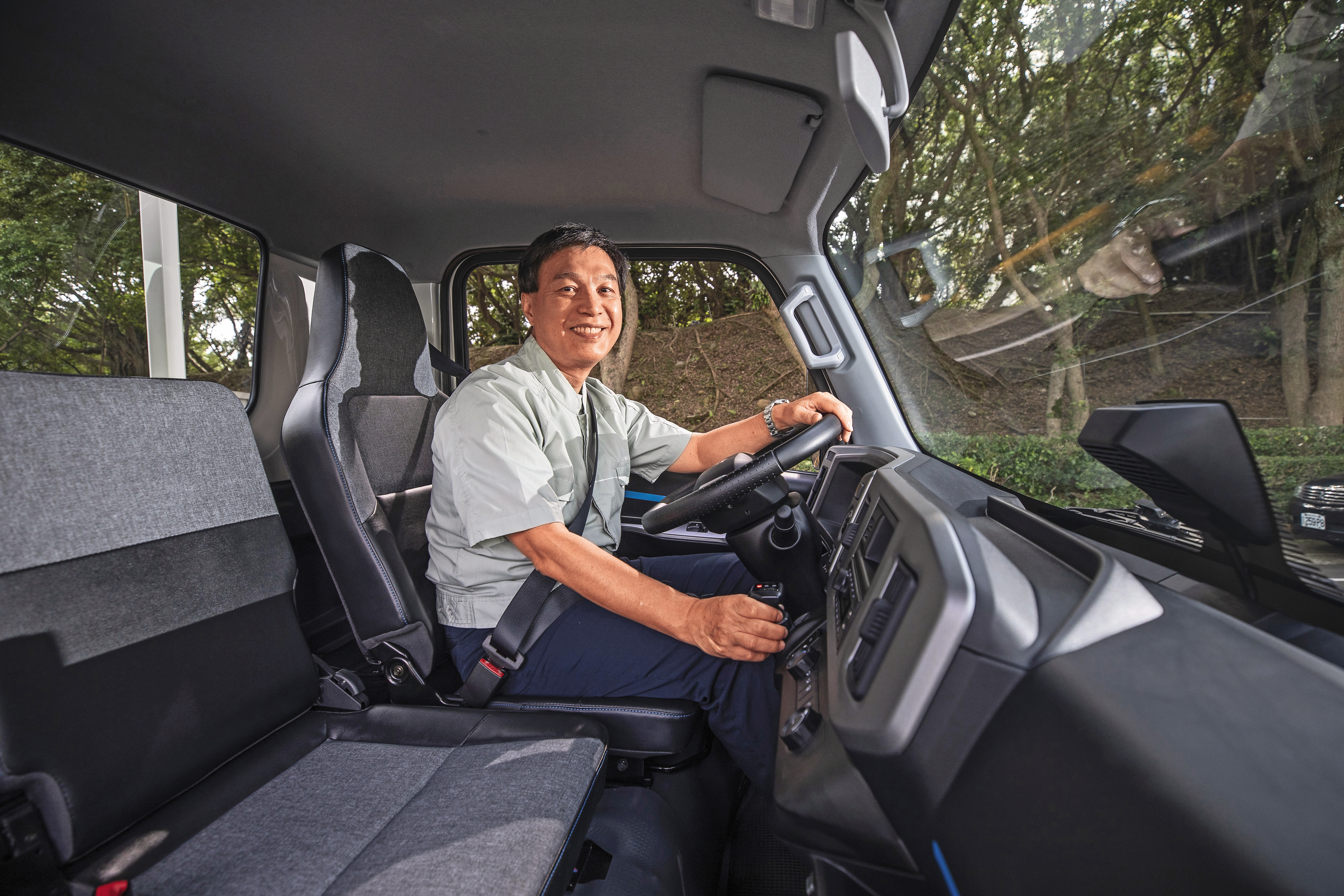 本刊開箱中華車即將於今年第三季開賣的ET35，也是目前台灣國產化程度最高的電動商用車。