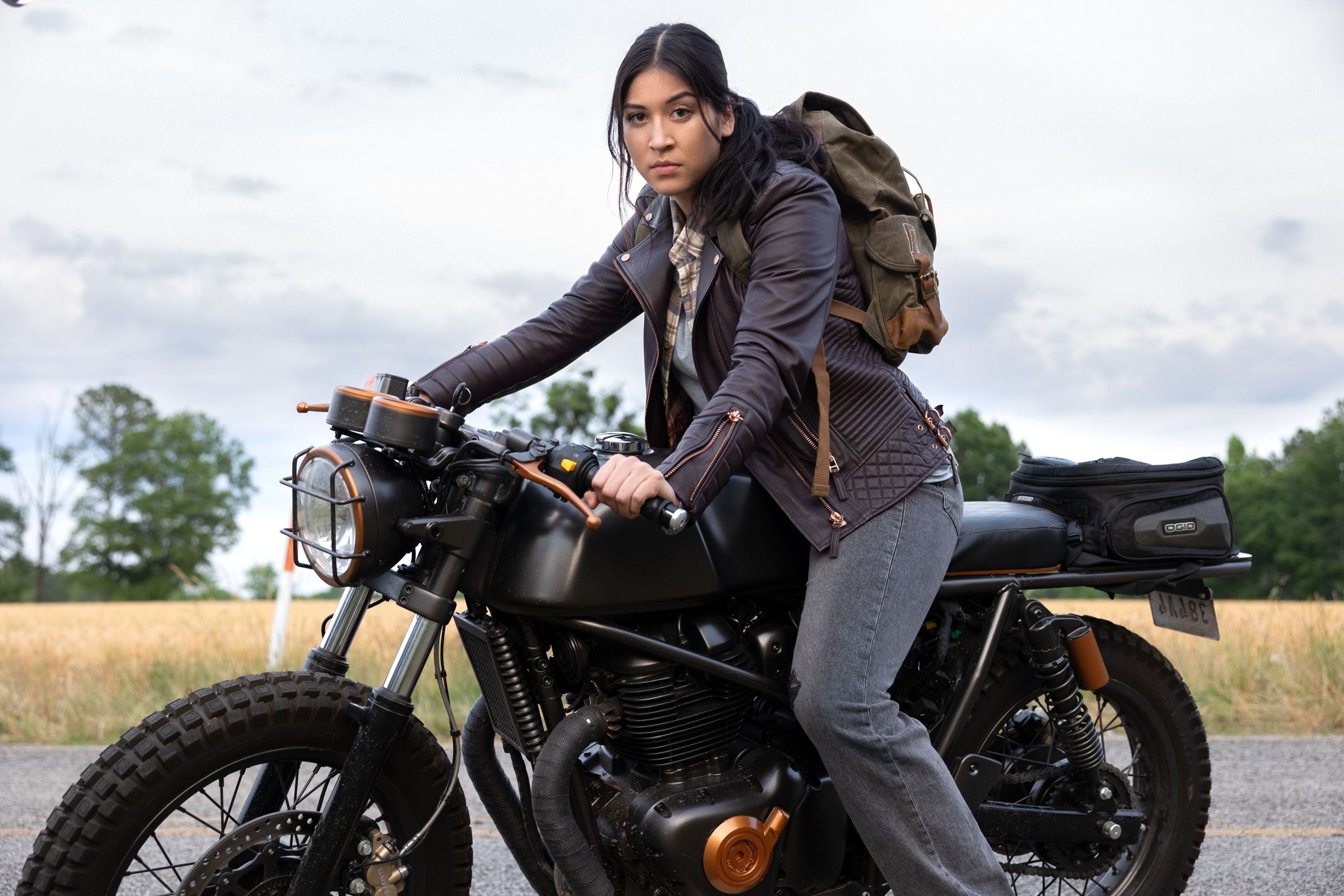 阿拉奎考克斯在影集《回聲女》,飾演漫威首位聽障英雄。(Disney+提供)