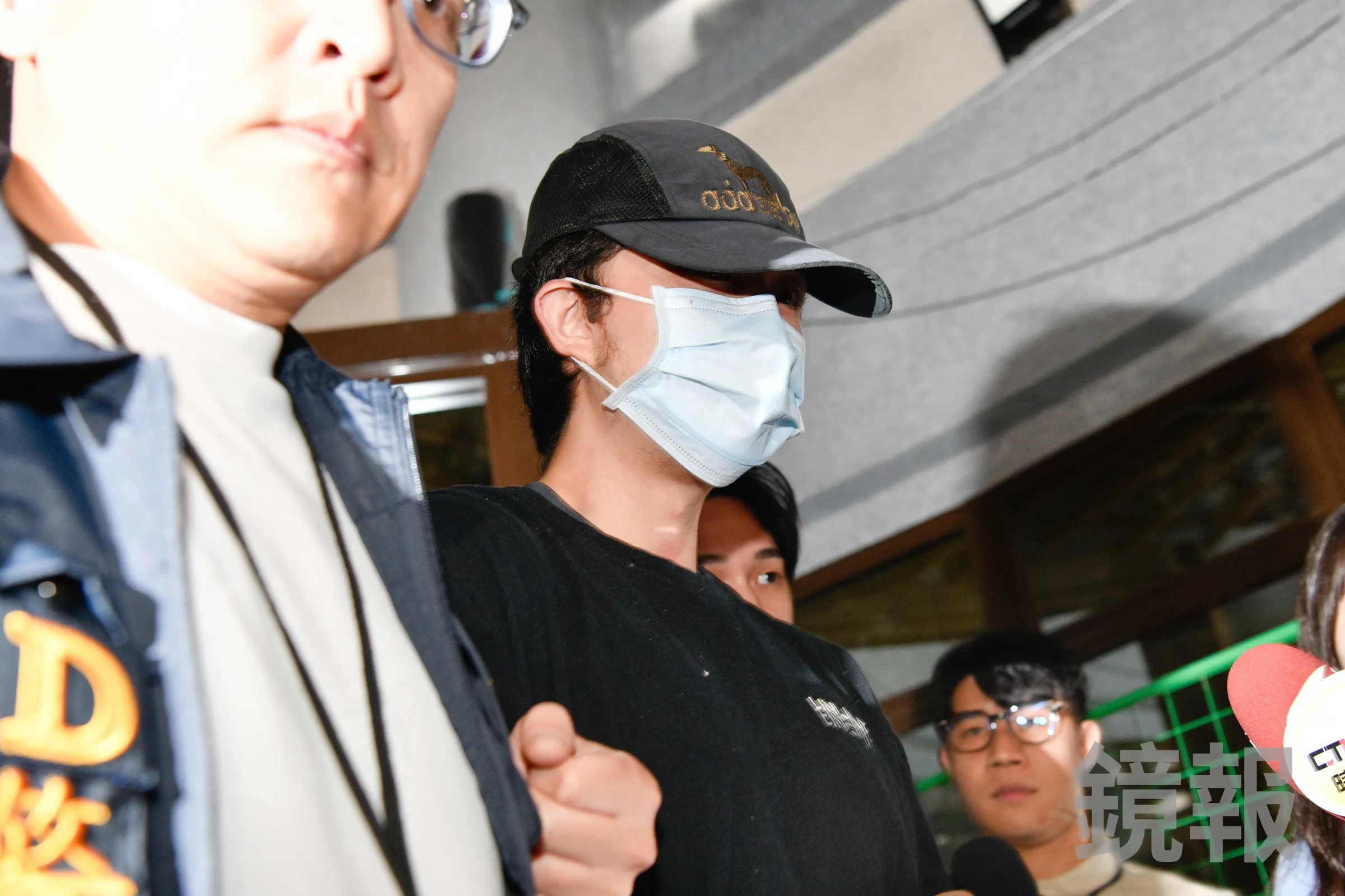 孫安佐涉嫌違反《槍砲條例》《公共危險罪》等罪遭法辦，士林地方法院昨已裁定羈押禁見。（鏡報李智為攝）