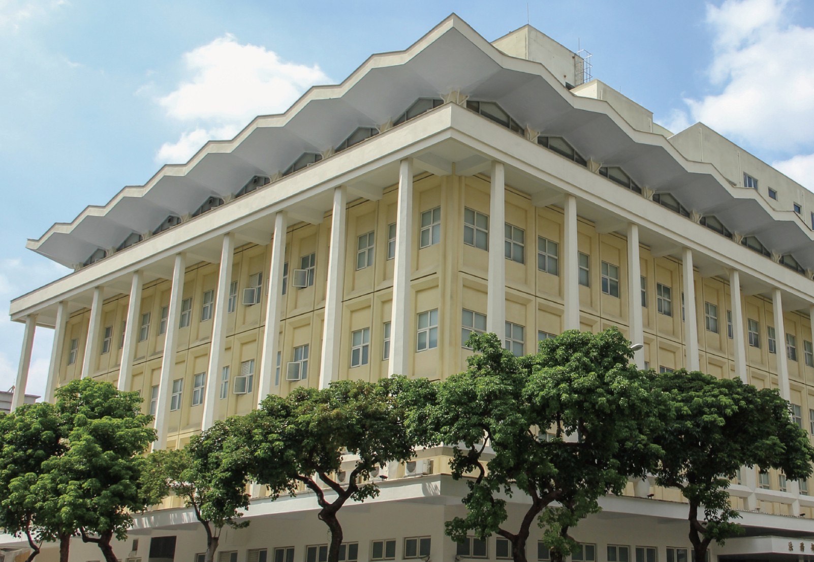 廉政署在2022年2月、7月，用證人身分傳鍾去訊問兩次。（翻攝法務部廉政署官網）