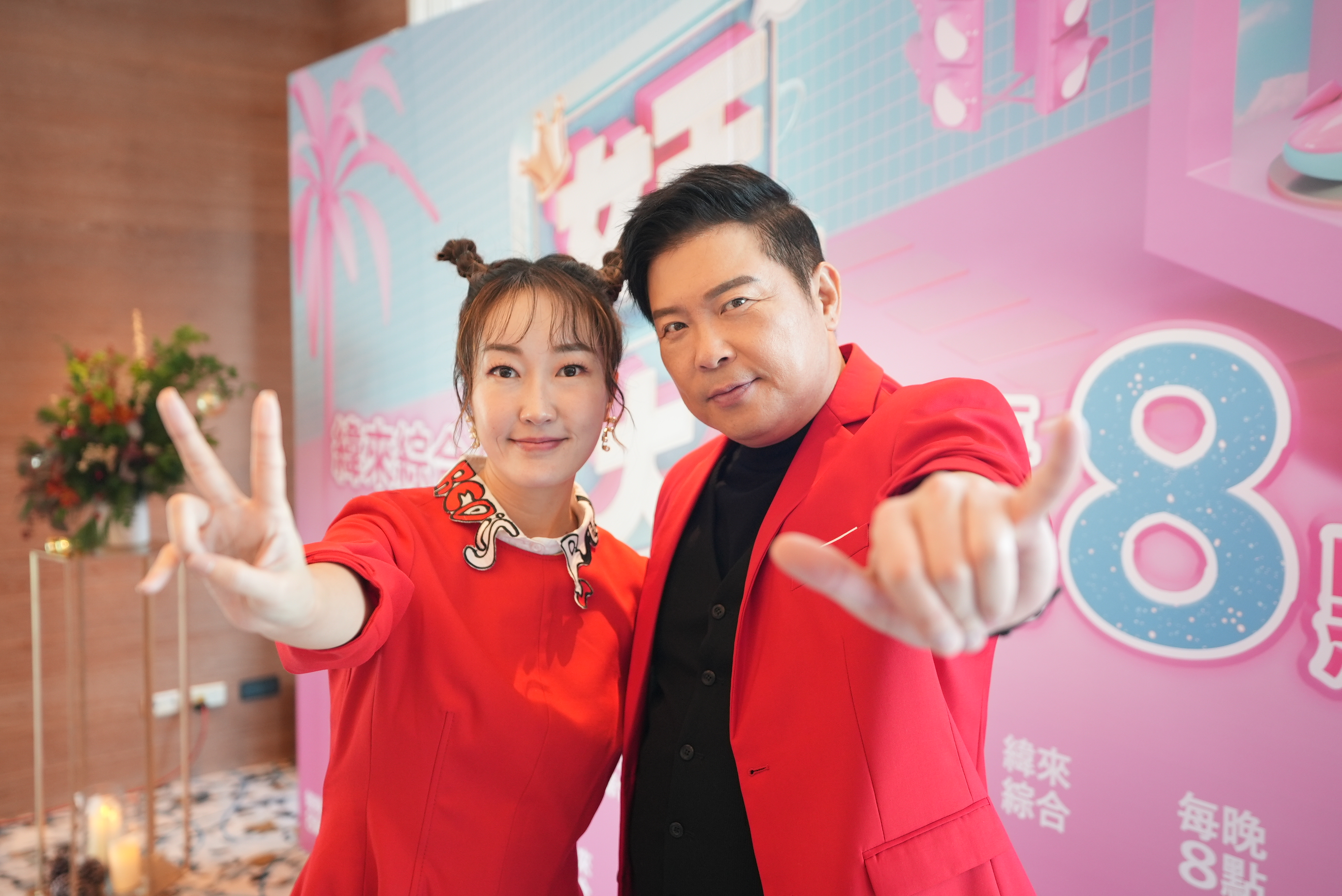 曾國城與巴鈺今出席緯來《女王大人》聖誕餐敘。（緯來提供）