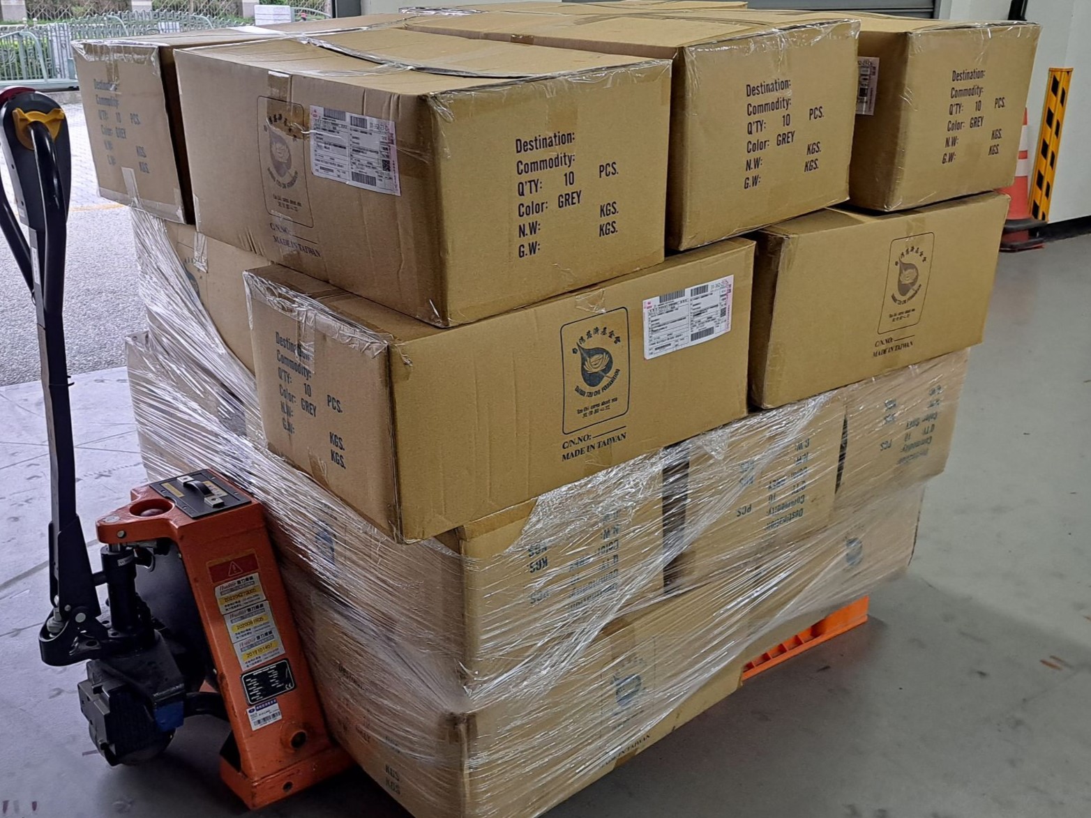 慈濟啟動關懷賑災物資整備。（慈濟基金會提供）