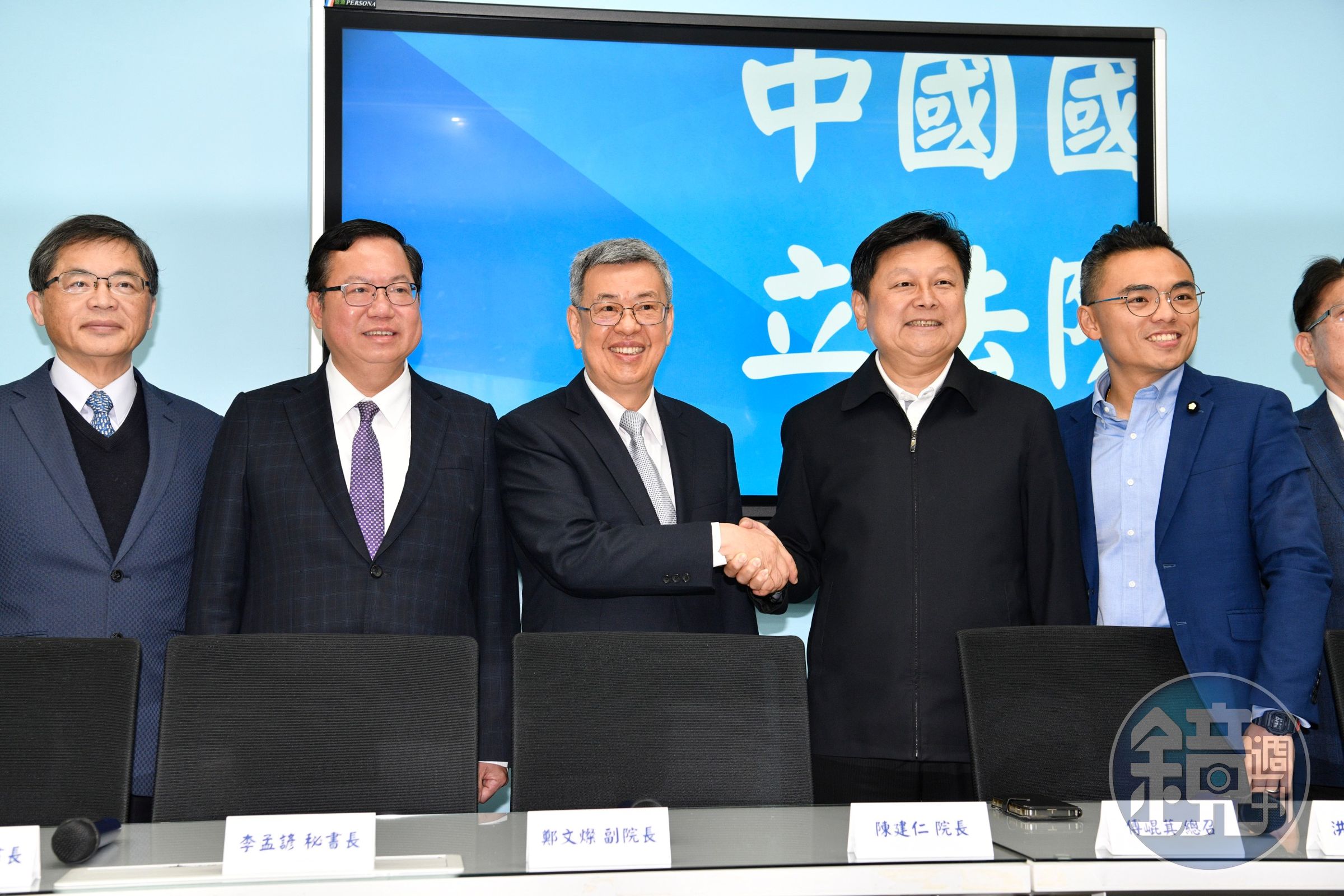 陳建仁率行政院團隊拜訪國民黨立院黨團。