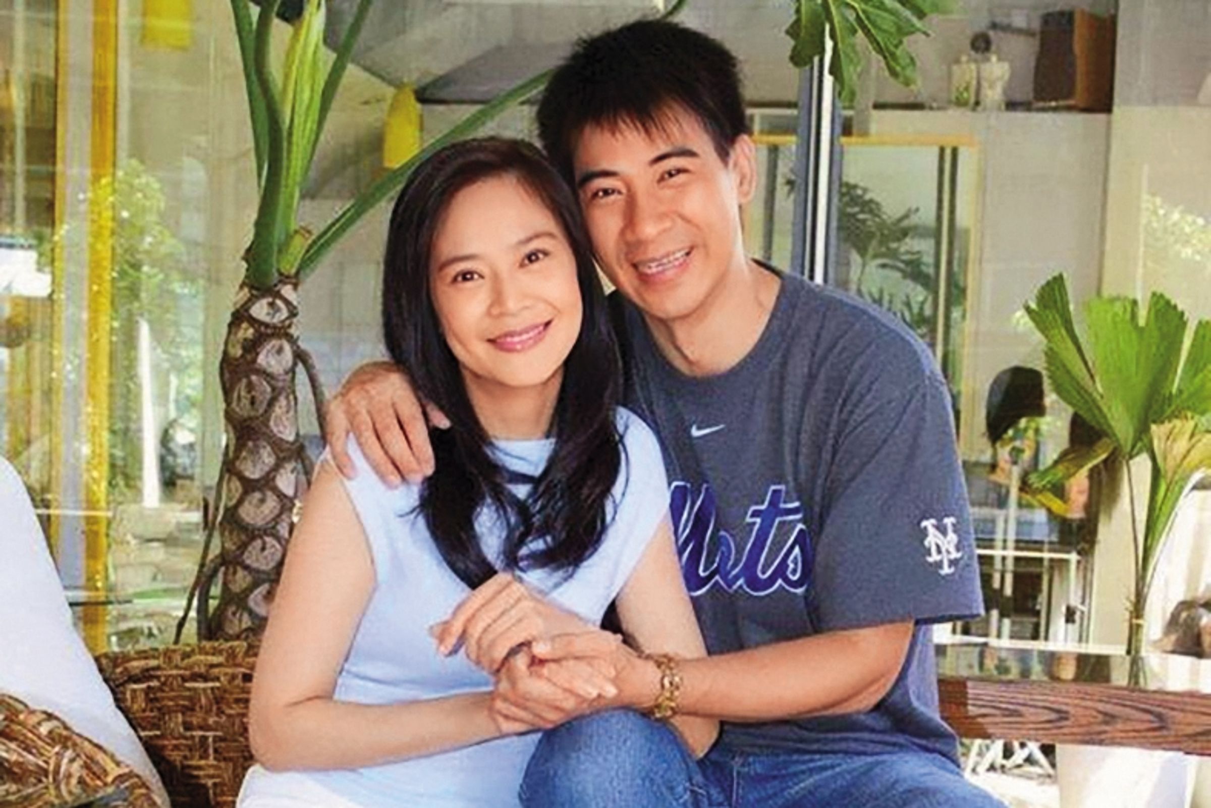 翁家明與俞小凡曾婚姻生波，不過男方極力挽回，女方則為了孩子態度軟化，於是當時決定重修舊好，協議不離婚。（翻攝自壹讀）