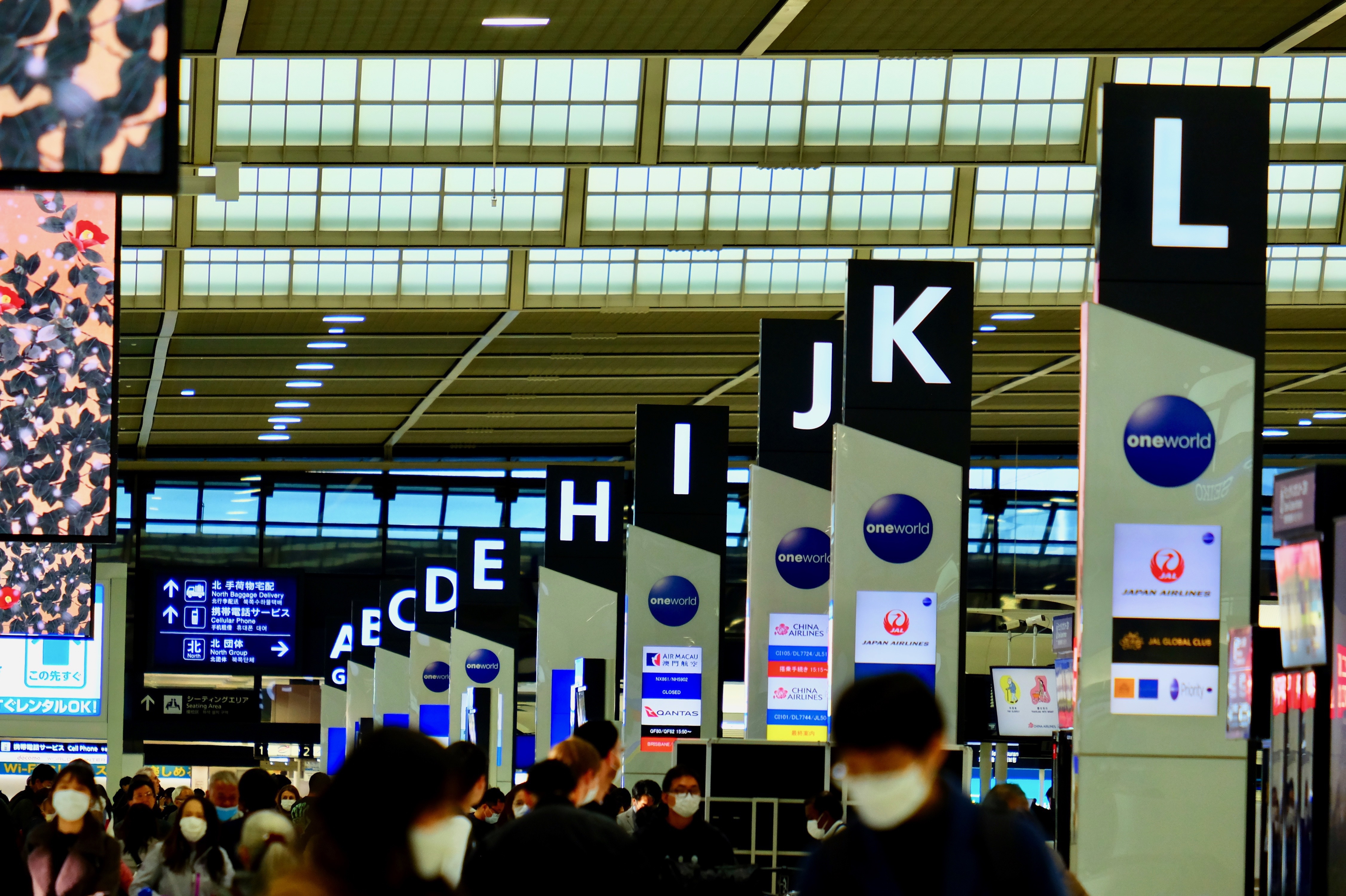 首圖:空姐提醒旅客有12種日用品應盡量避免在機場才臨時採買,以免多花冤枉錢。(示意圖,Pixabay)