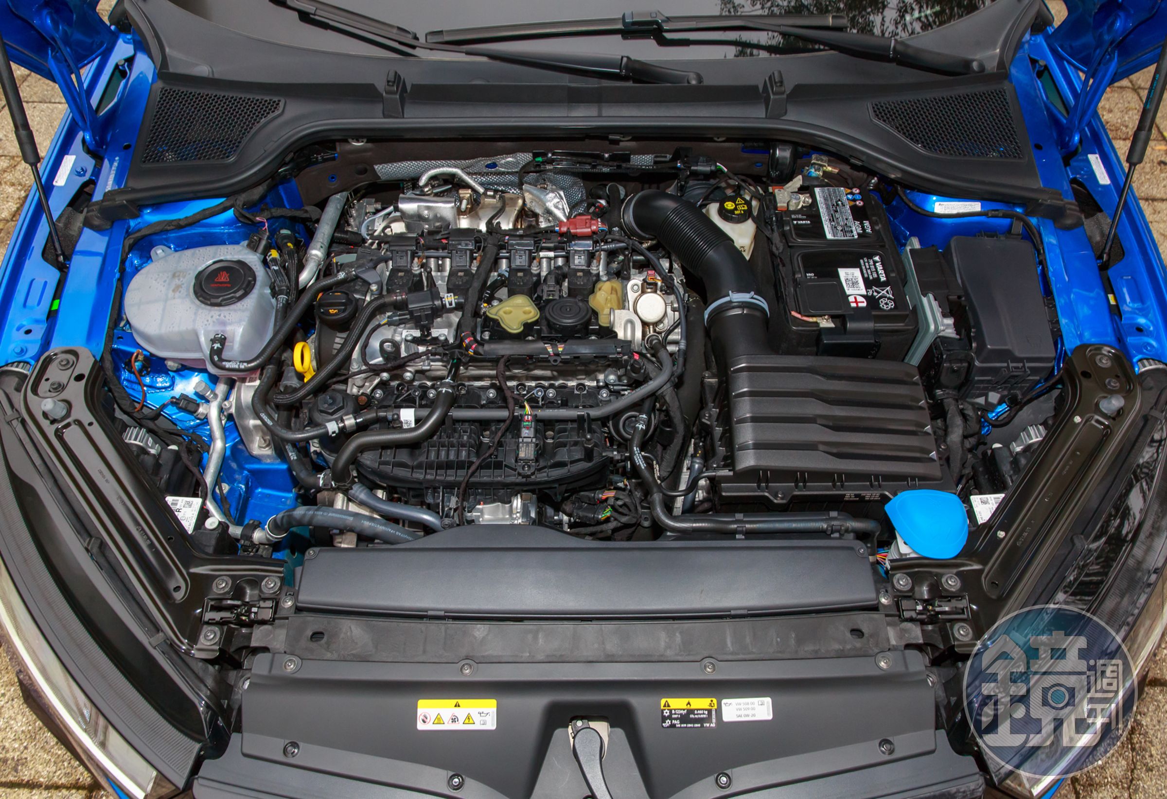 2.0 TSI EVO引擎可以提供245hp的最大馬力。