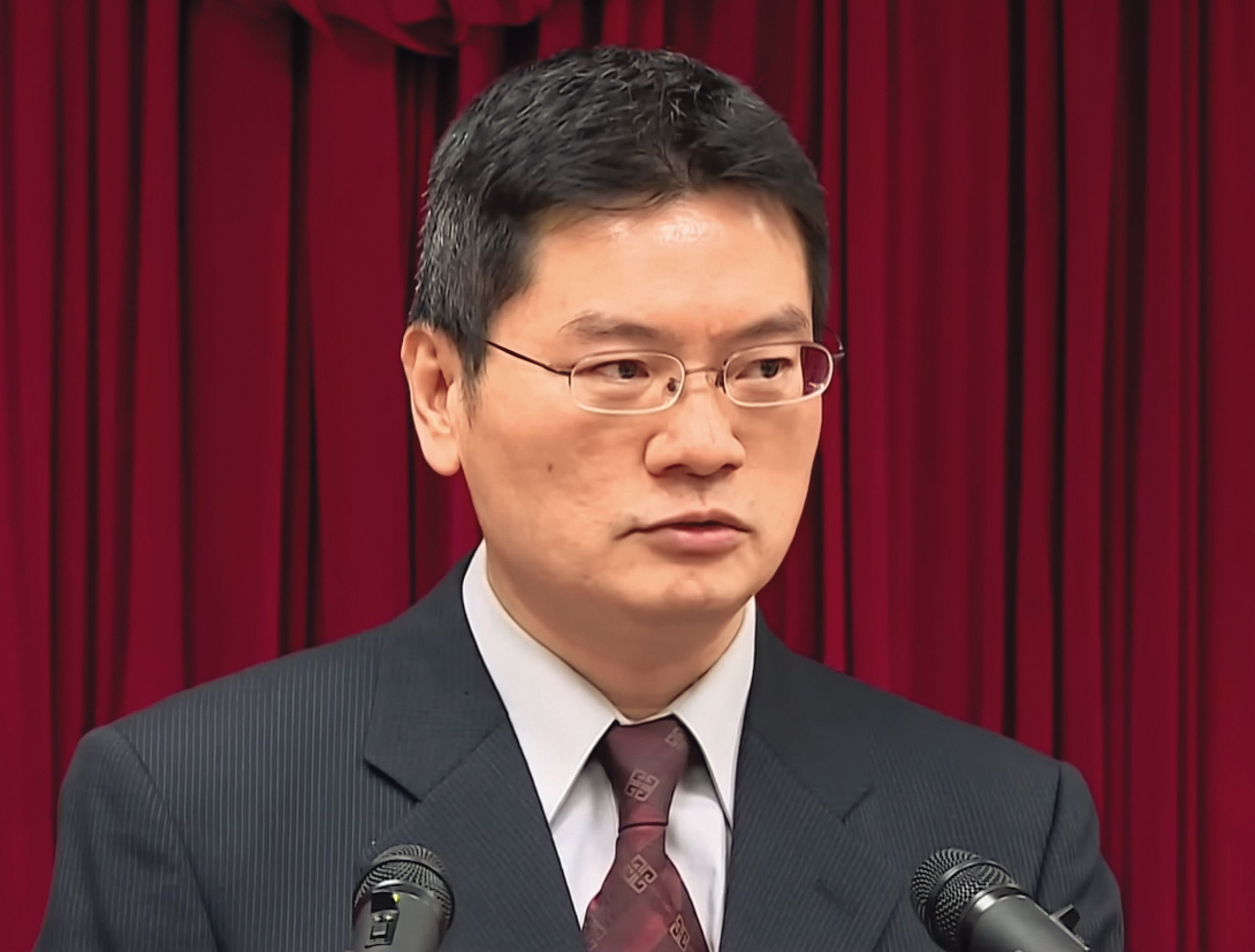 高院審判長邱忠義(圖)在鍾文智落跑後仍強調程序合法,反指是書記官執行面問題,引發各界痛批甩鍋卸責。