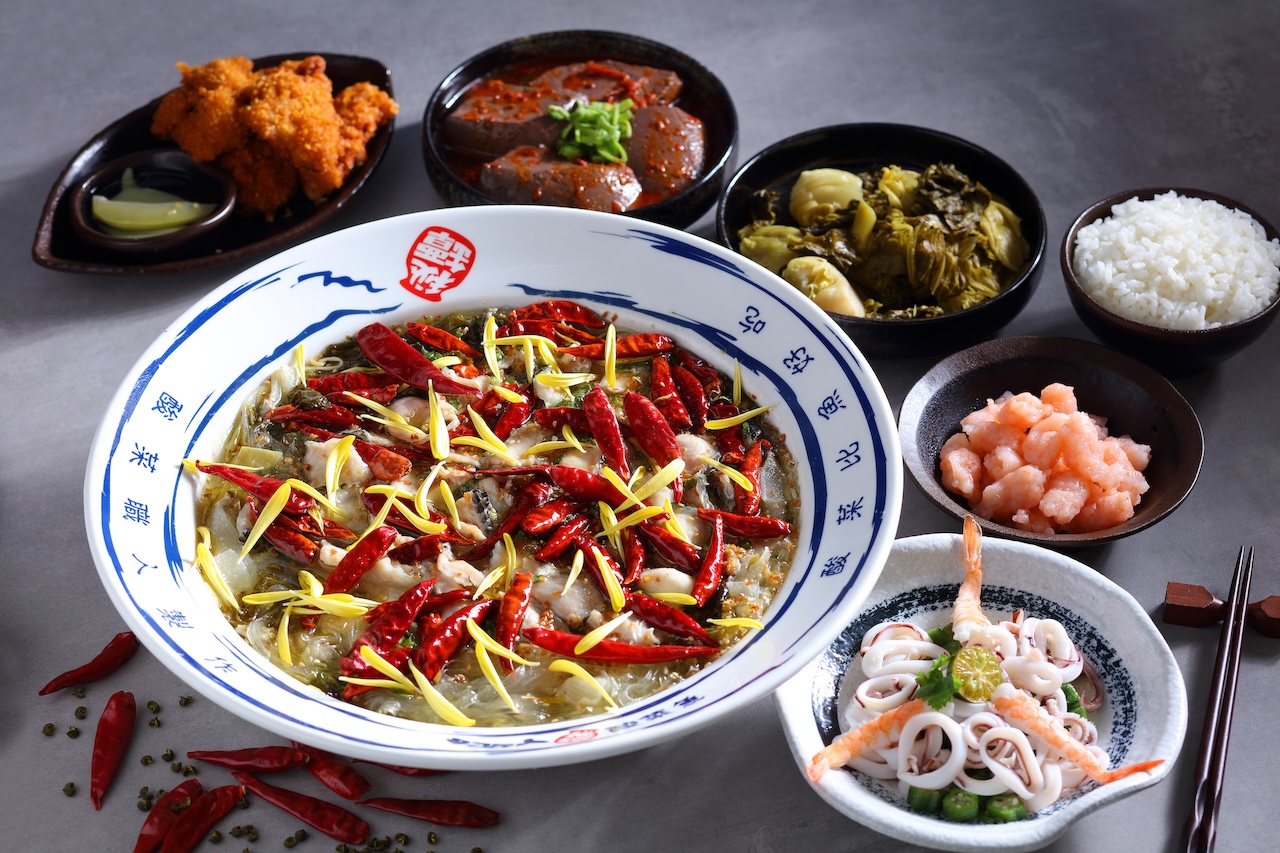 靠著「招牌秘罈酸菜魚」引發酸菜魚效應的「刁民酸菜魚」，積極拓展全台版圖。