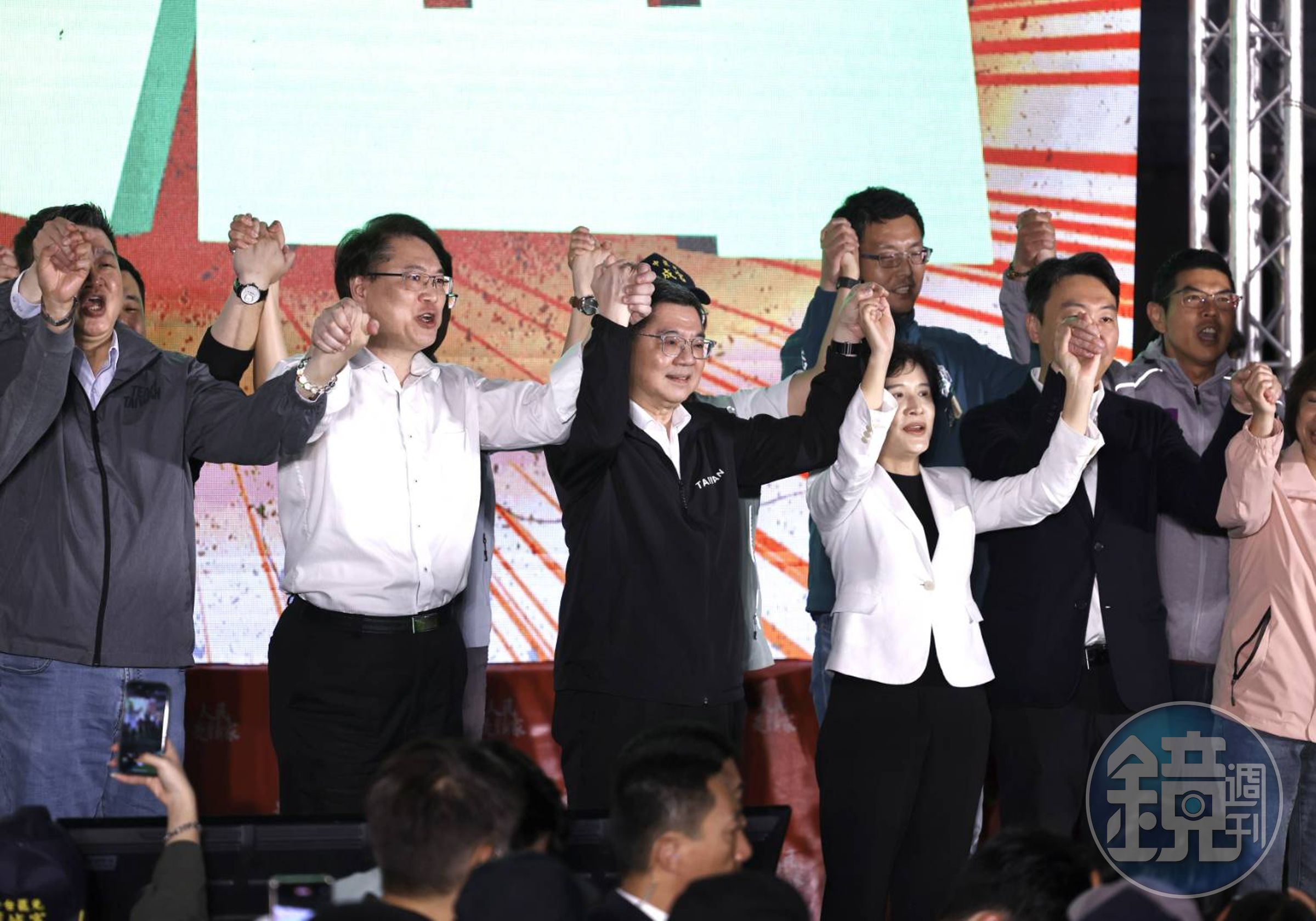 民進黨「人民是頭家」政策宣講上週末起跑,卓榮泰週六至台中宣講,卻被在野黨抨擊是怠忽施政。