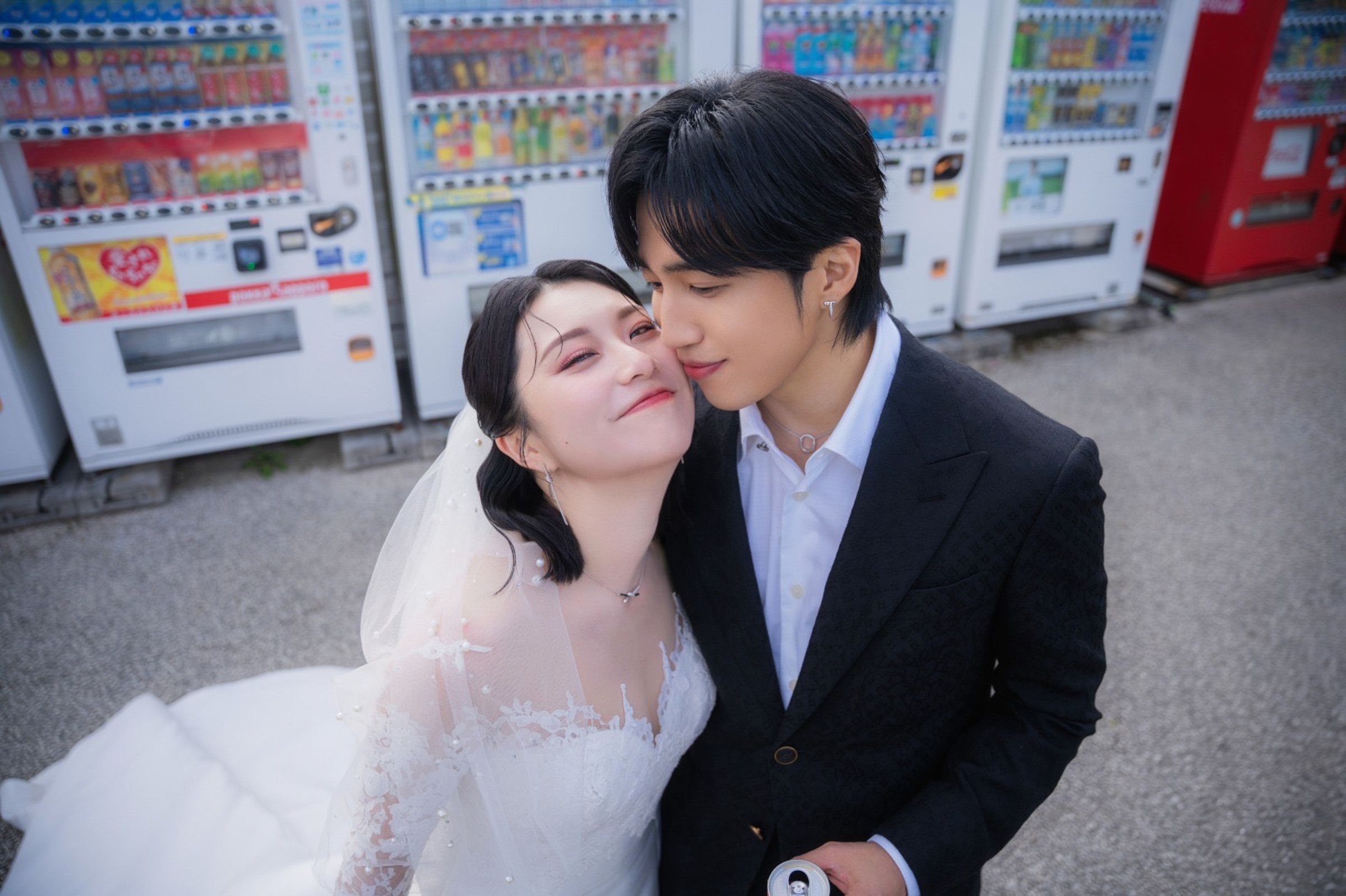 婁峻碩與焦凡凡今在沖繩舉辦溫馨婚宴。（想不到音樂工作室提供）