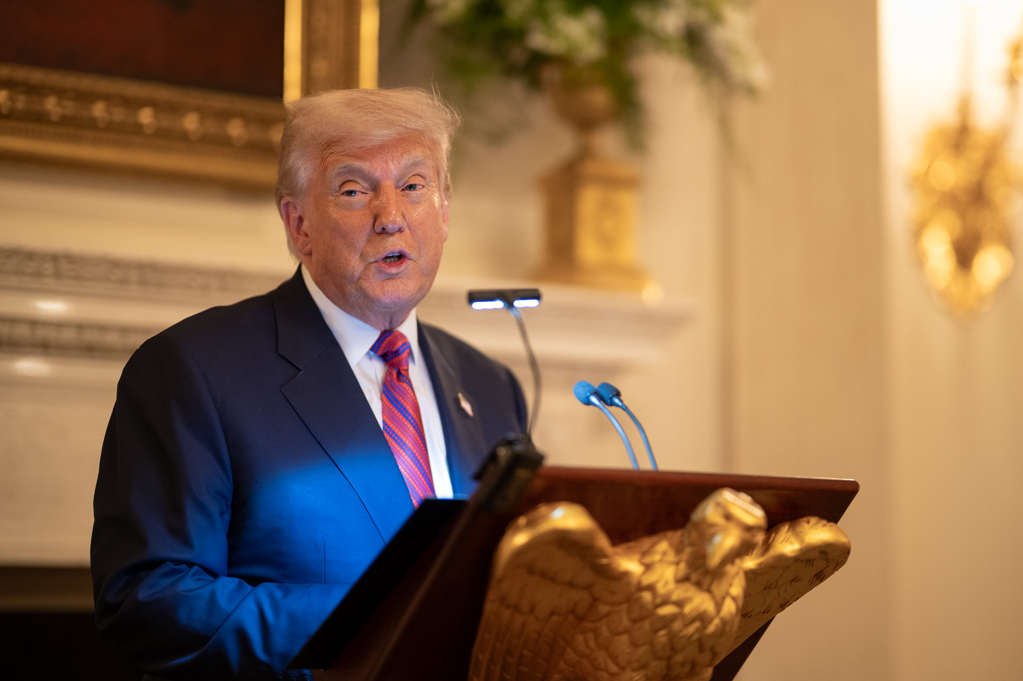 川普鬆口稱，晶片稅將在一週內公布。（翻攝The White House Flickr）