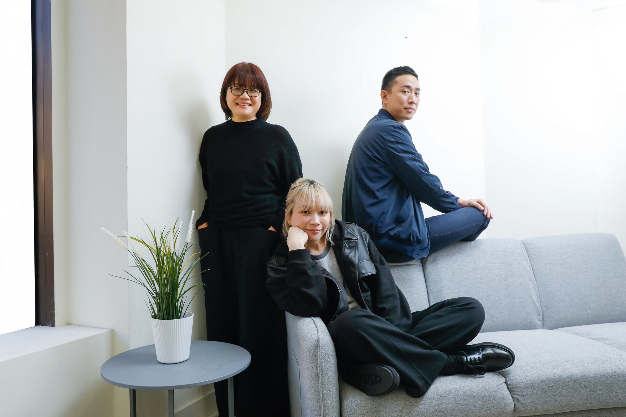 盧維君（左起）、黃婕妤與陳查理攜手打造《愛愛內含光》，獲Netflix取得全球獨播授權。