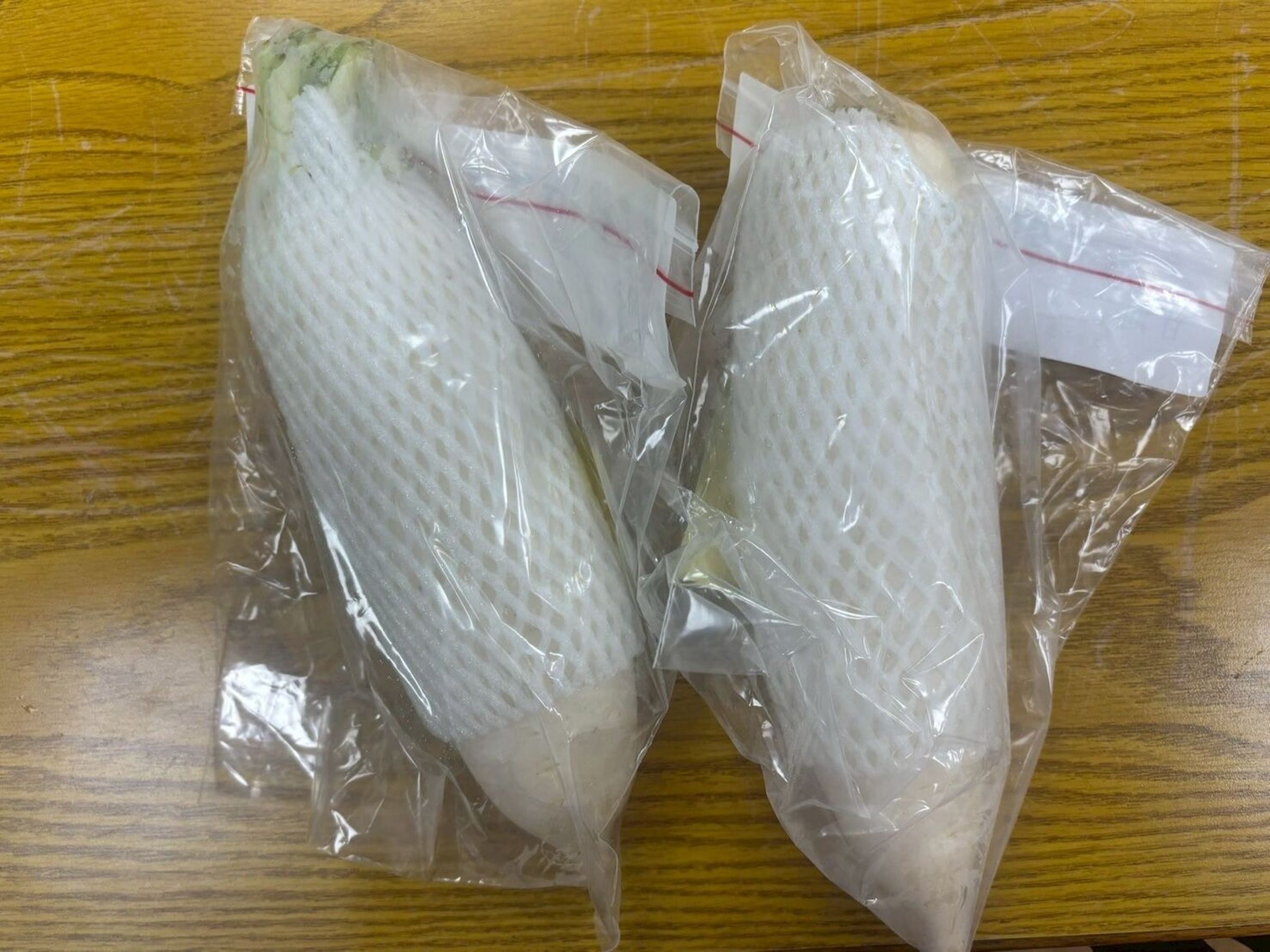 台北市「錢都日式涮涮鍋（市民大道店）」的白蘿蔔檢出農藥賽速安0.65ppm。（食藥署提供）