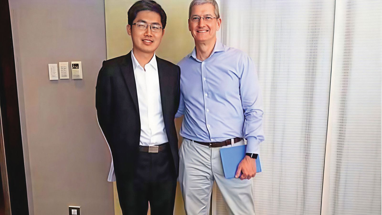 郭董加持健康股2/比Apple Watch還早看見市場 郭董帶「最瞭解穿戴裝置的小陳」見庫克