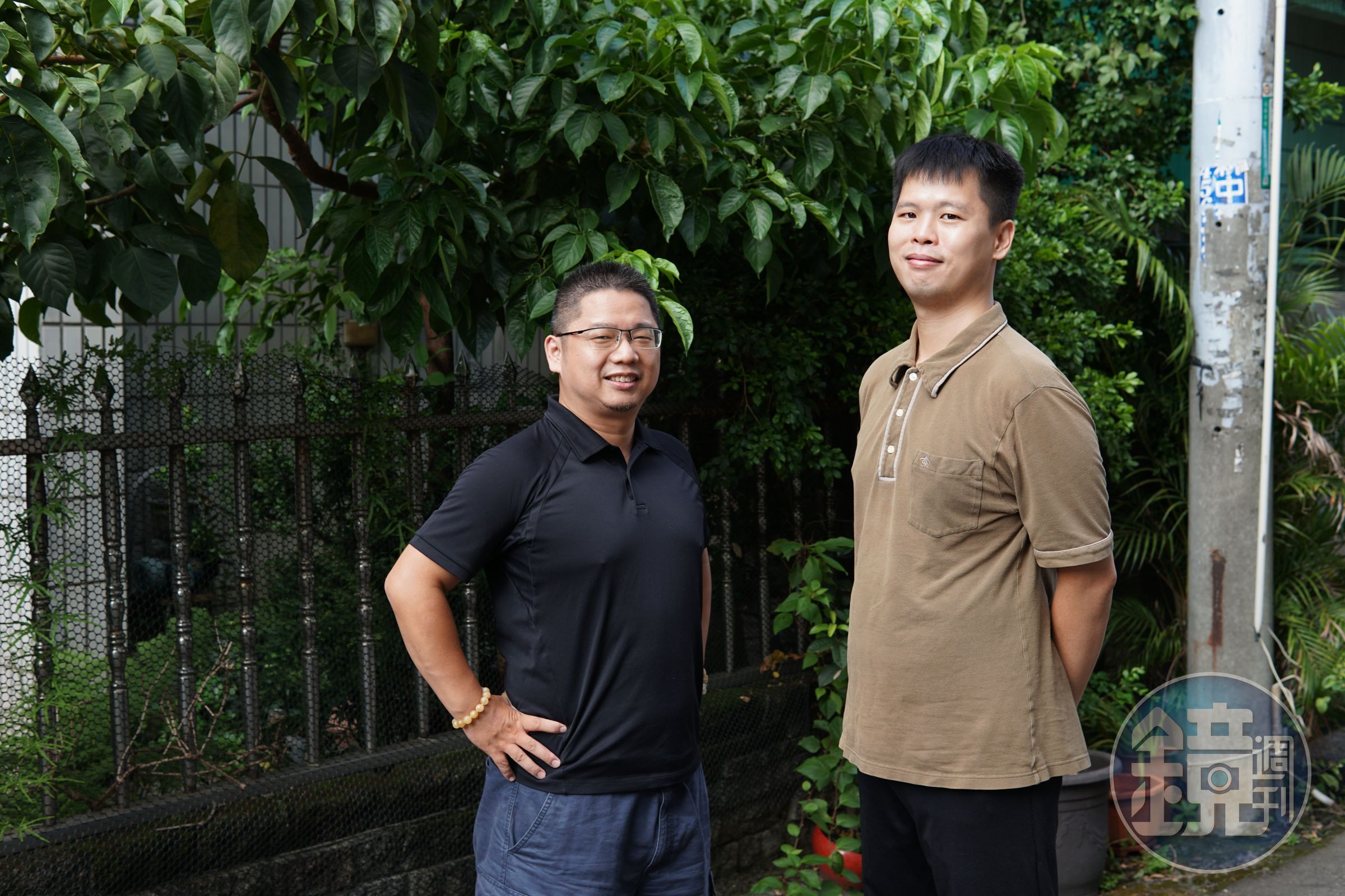 《友繪的小梅屋記事簿》是清水(右)的第一本商業漫畫創作,同人社團「三色坊」負責人Haku(左)擔任故事協力。