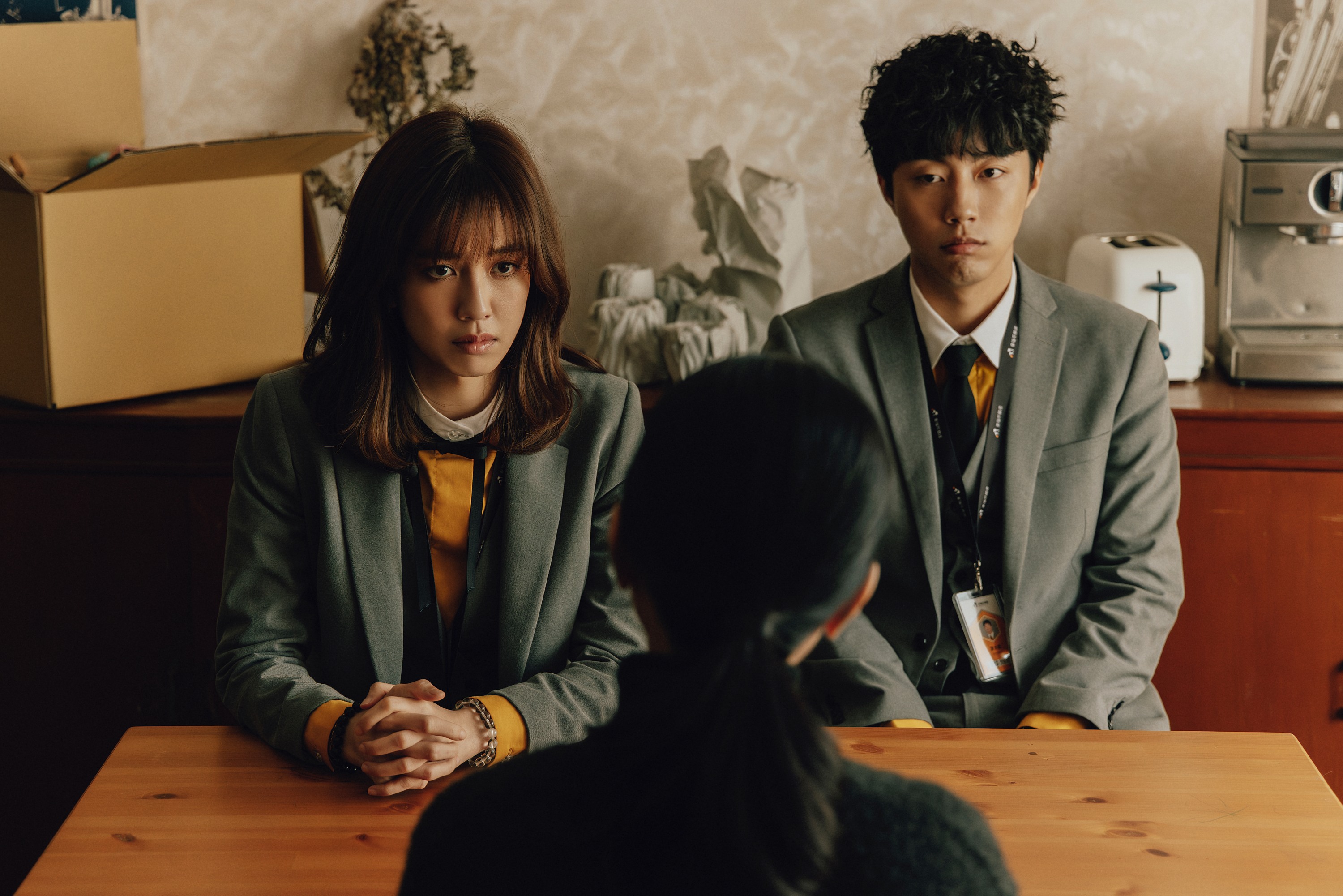 陳庭妮（左）與蔡凡熙（右）都是高個子，搭配起來更好看。（逆光電影提供）