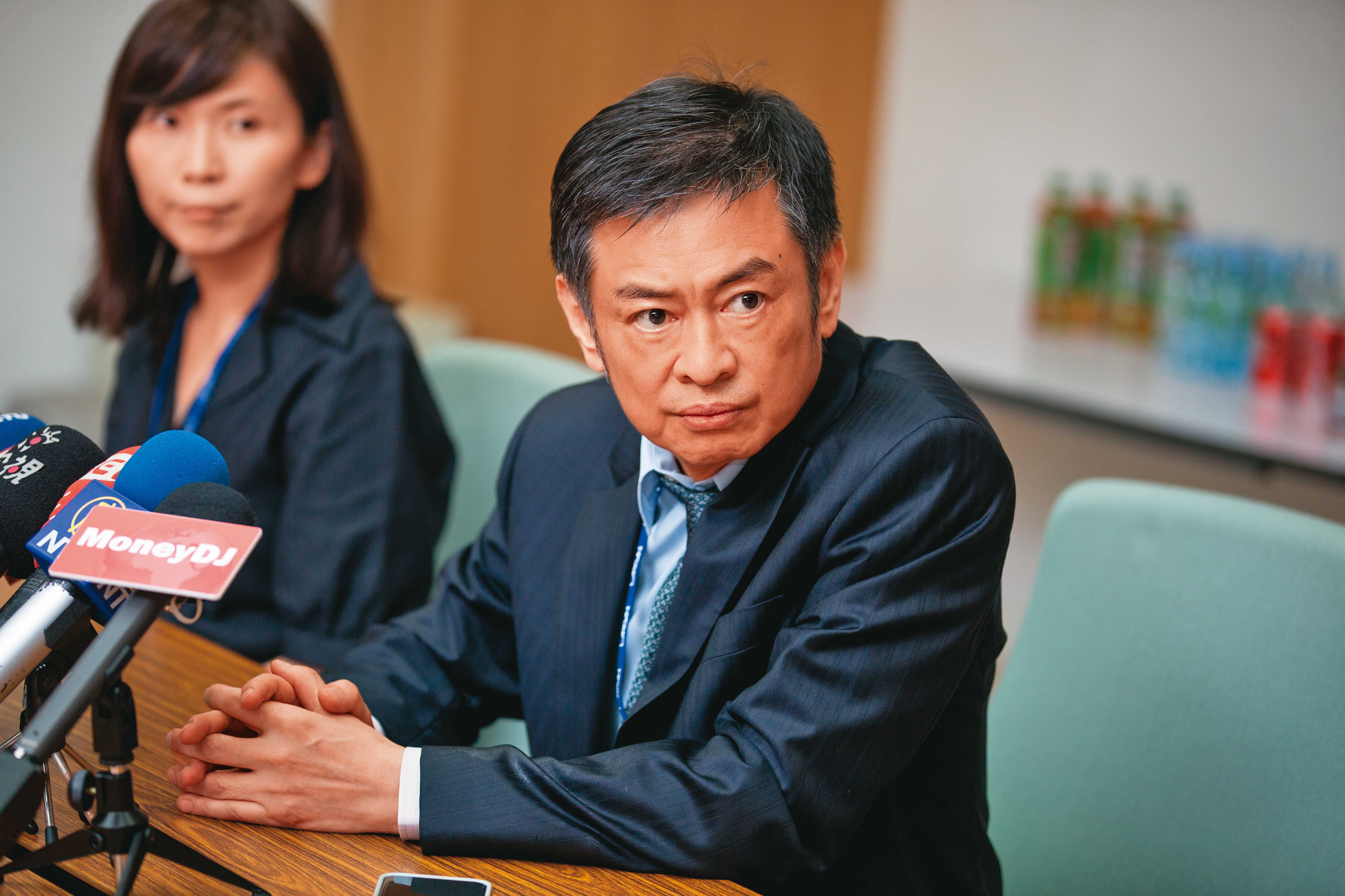 大立光遭德商MVTec公司控告盜用光學校正軟體，台中地檢署以違反《著作權法》等罪起訴大立光及總處長等10人，現任董事長林恩平（圖）則獲不起訴。