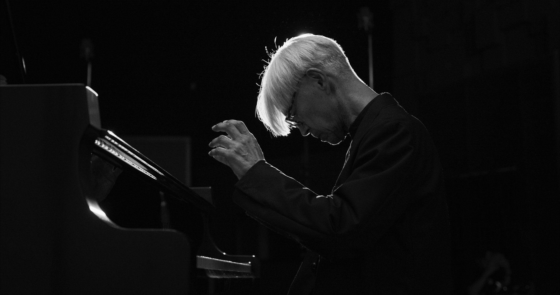 坂本龍一最後一場音樂會電影《坂本龍一：OPUS》將提前舉辦跨年特映。（采昌國際多媒體提供）