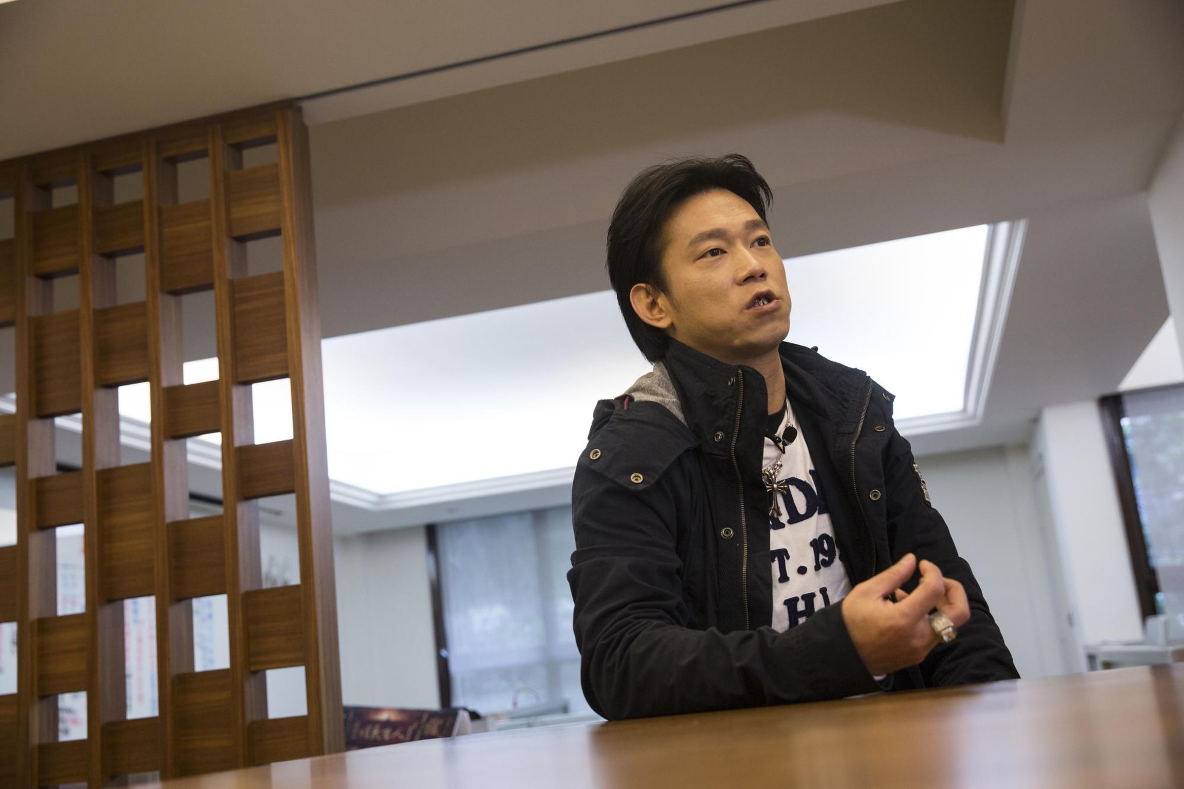 男星顏正國因罹患肺腺癌不幸病逝,秀傳醫院提醒若出現持續性咳嗽且有其他症狀,應立即就醫檢查是否罹患肺腺癌。(本刊資料照)