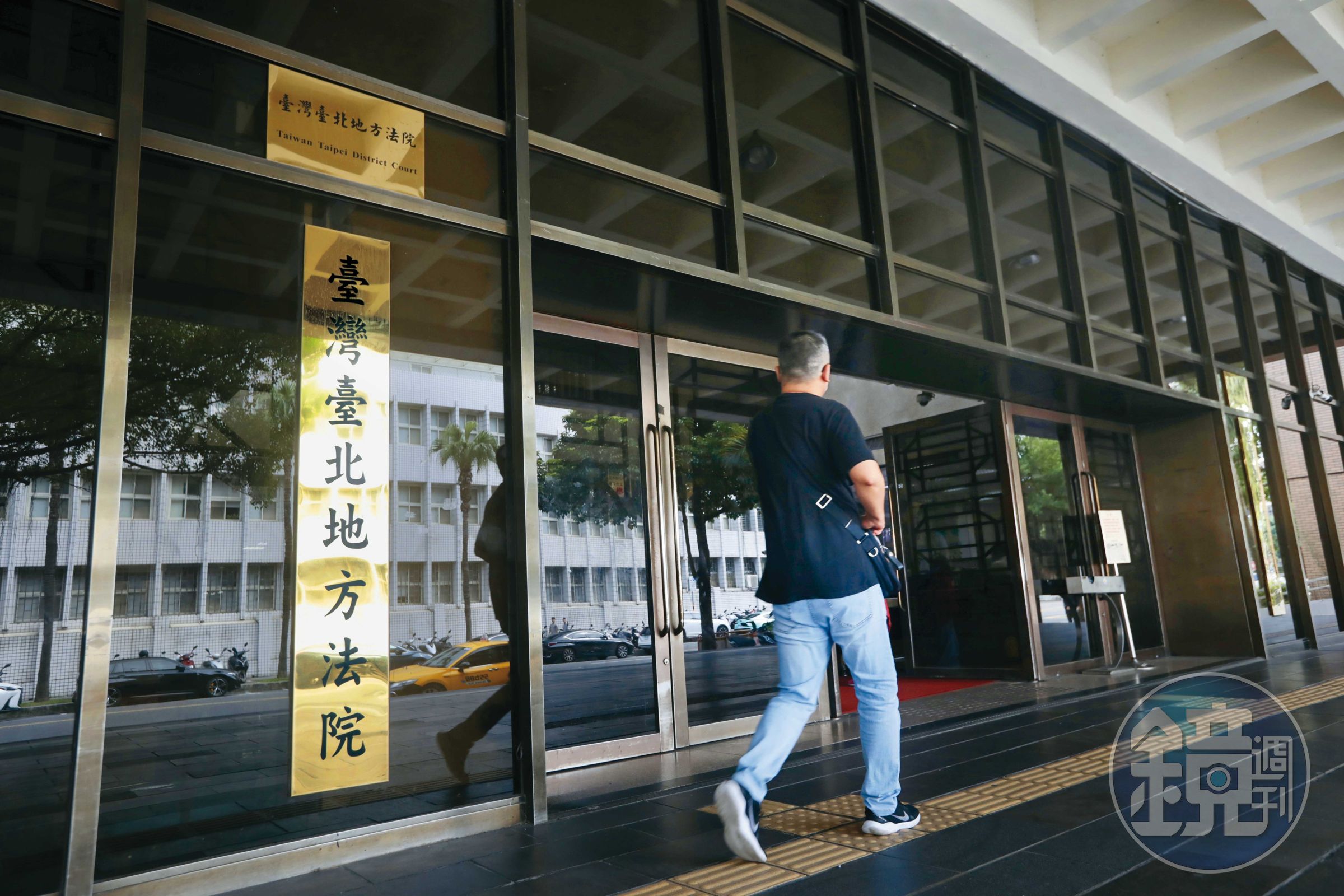 台北地院（圖）連月來密集審理精舍殺人案，近日將傳喚法醫作證，釐清被害人死因，成為全案關鍵。