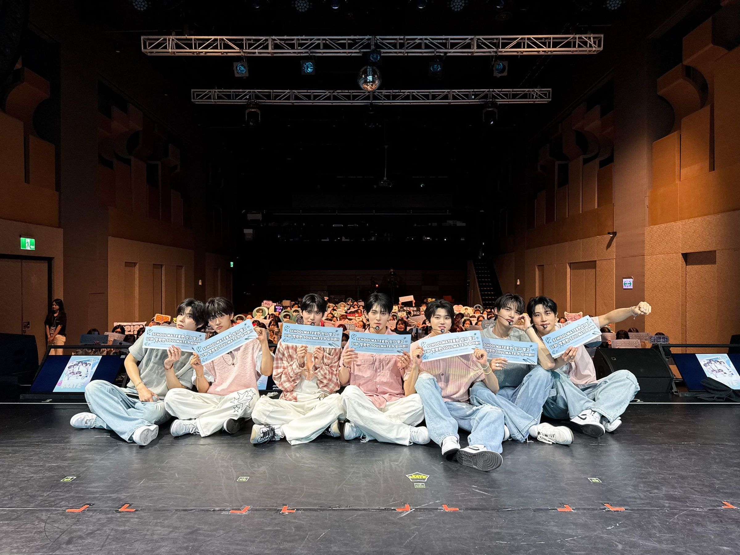 男團ASTRO的師弟LUN8繼去年8月在台北、台中街頭表演後，12月再次訪台舉辦售票演出。（翻攝自K-MONSTAR臉書）