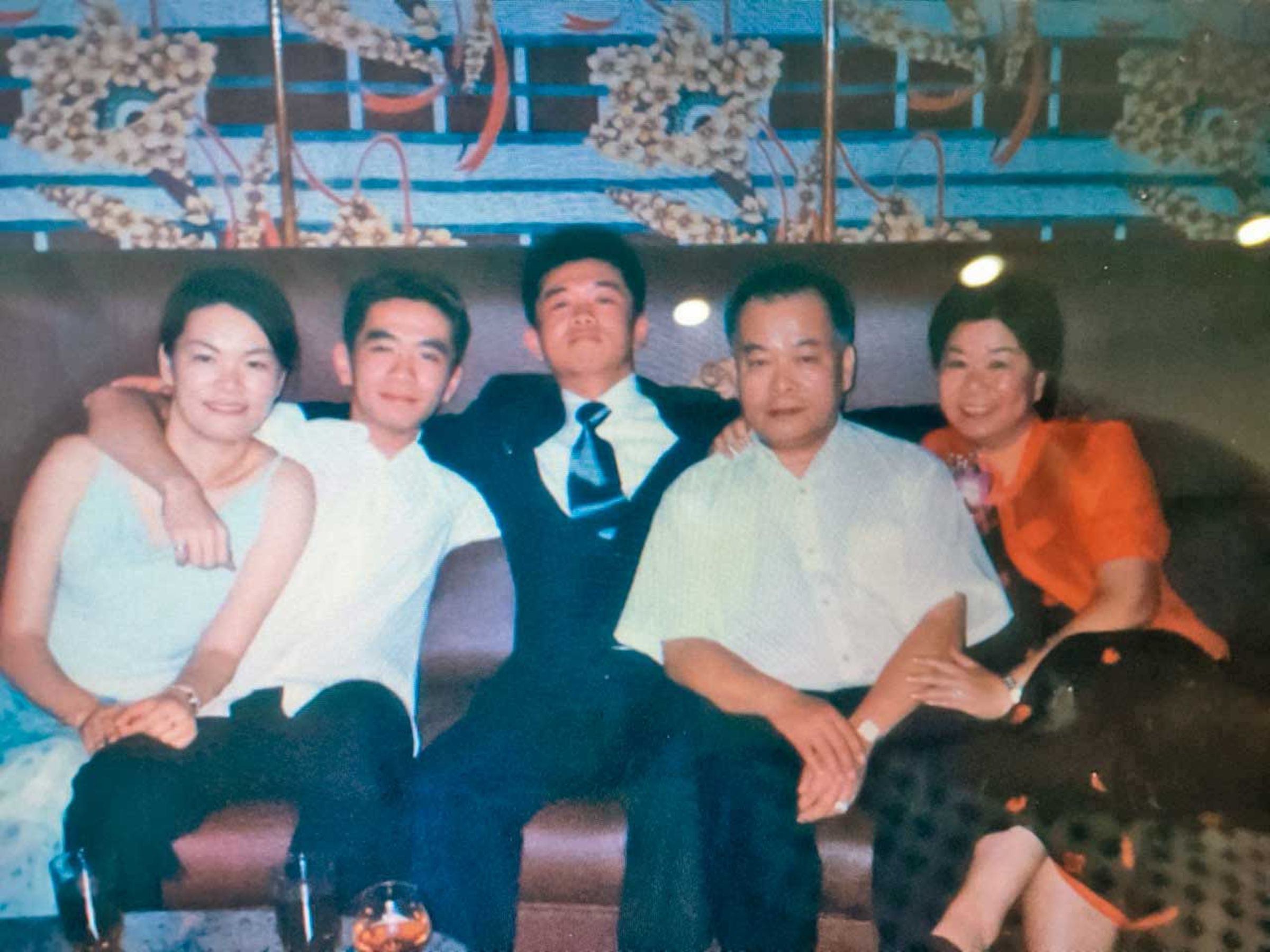 三姊弟畢業後就進中傑,坦言工作後與父親有不同想法,才開始遲來的叛逆。(中傑提供)