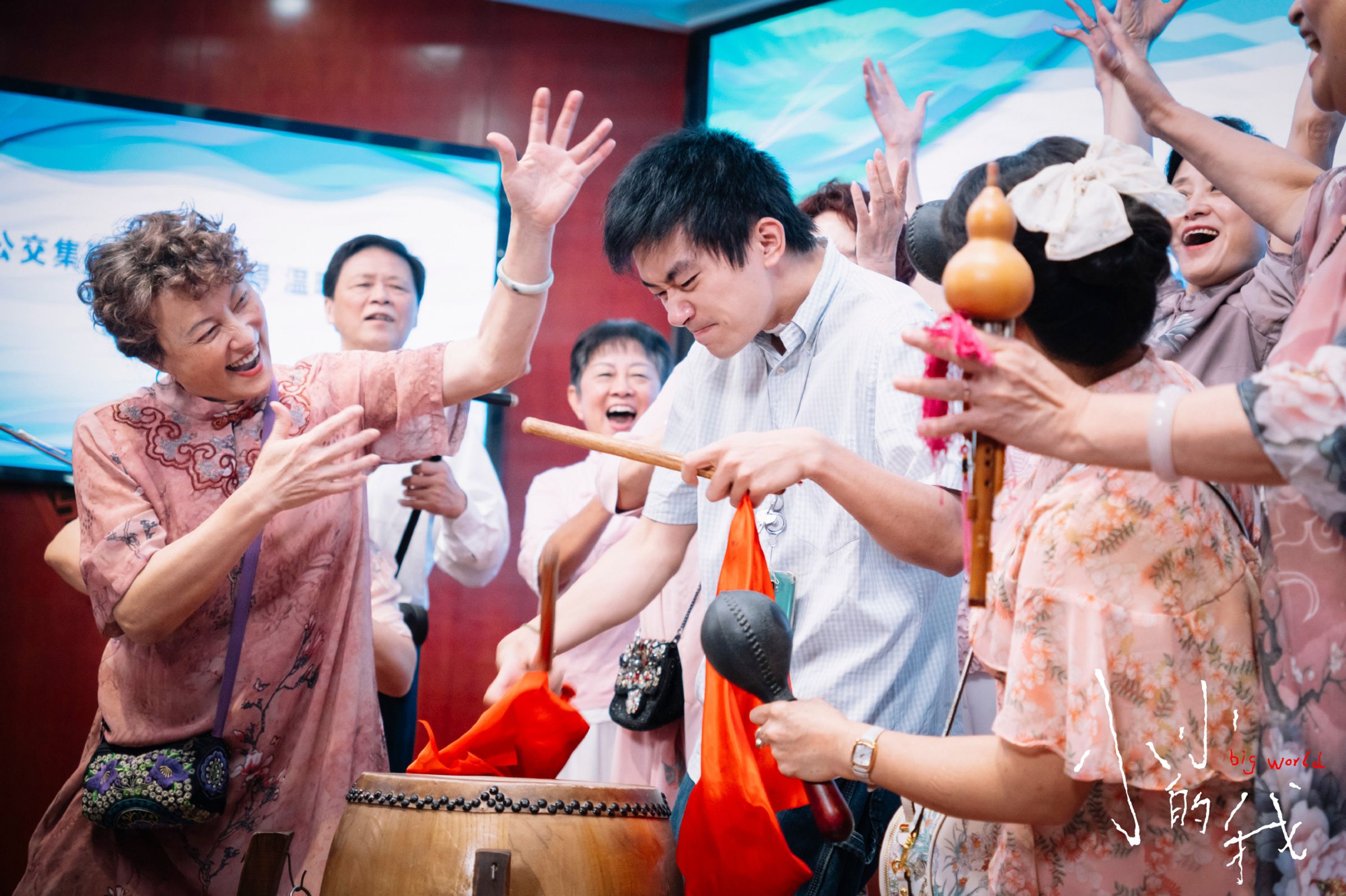 易烊千璽在《小小的我》中飾演腦麻患者,演技驚人。(電影小小的我官博)