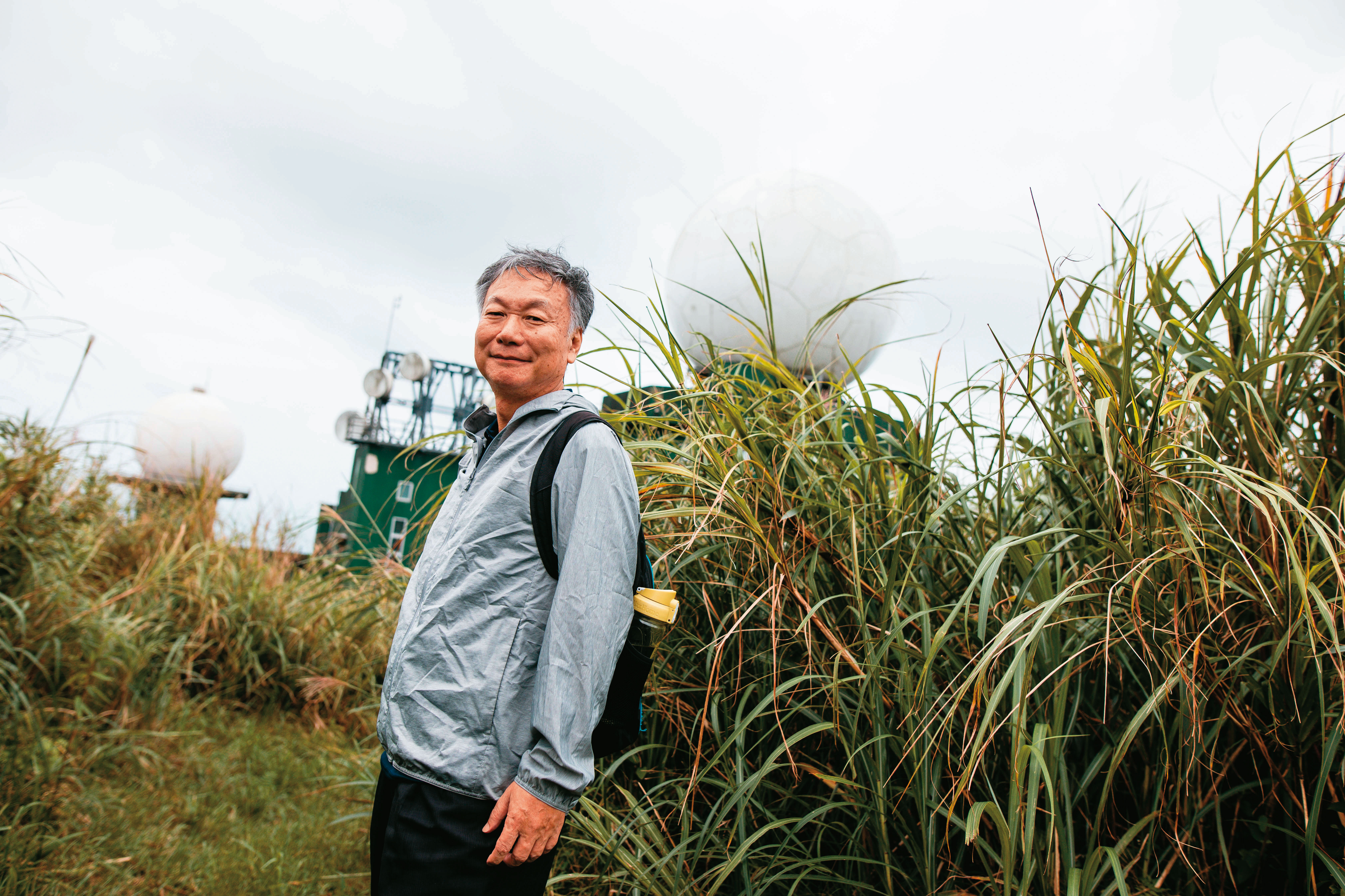 我們和鄭明典相約至五分山氣象雷達站拍照，他上傳當日照片到臉書，竟也立刻上新聞，他則認為只要大家願意關心、瞭解氣象都是好事。