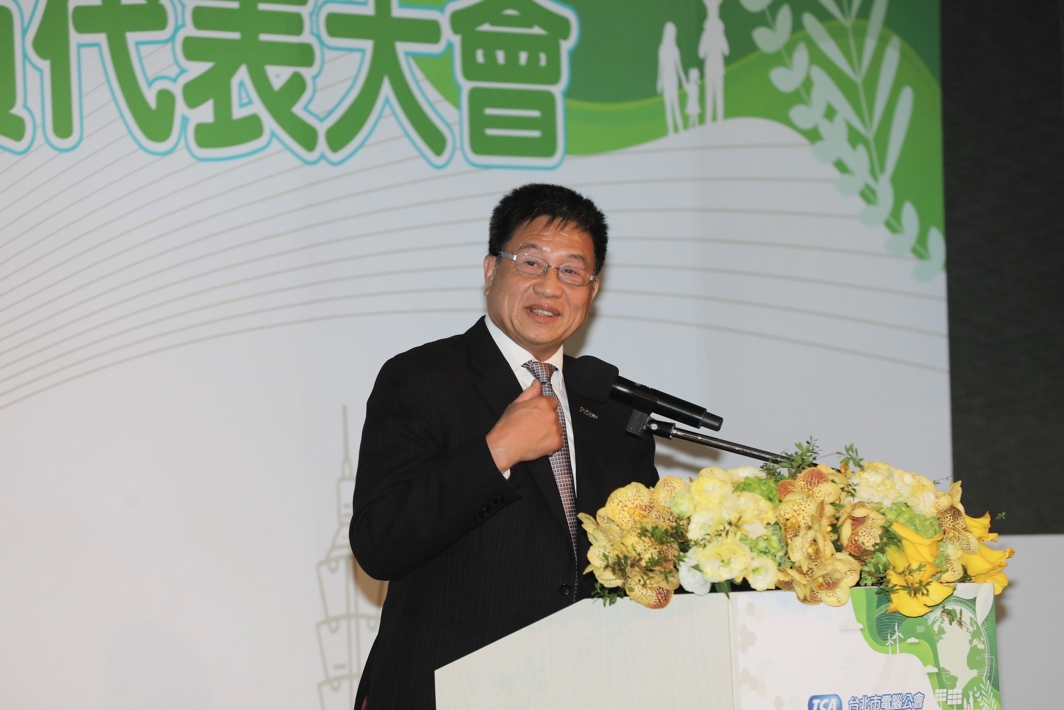 台北市電腦公會理事長彭双浪今(15)日出席第18屆第1次會員大會時,有感而發道出3個見識和3個感謝。