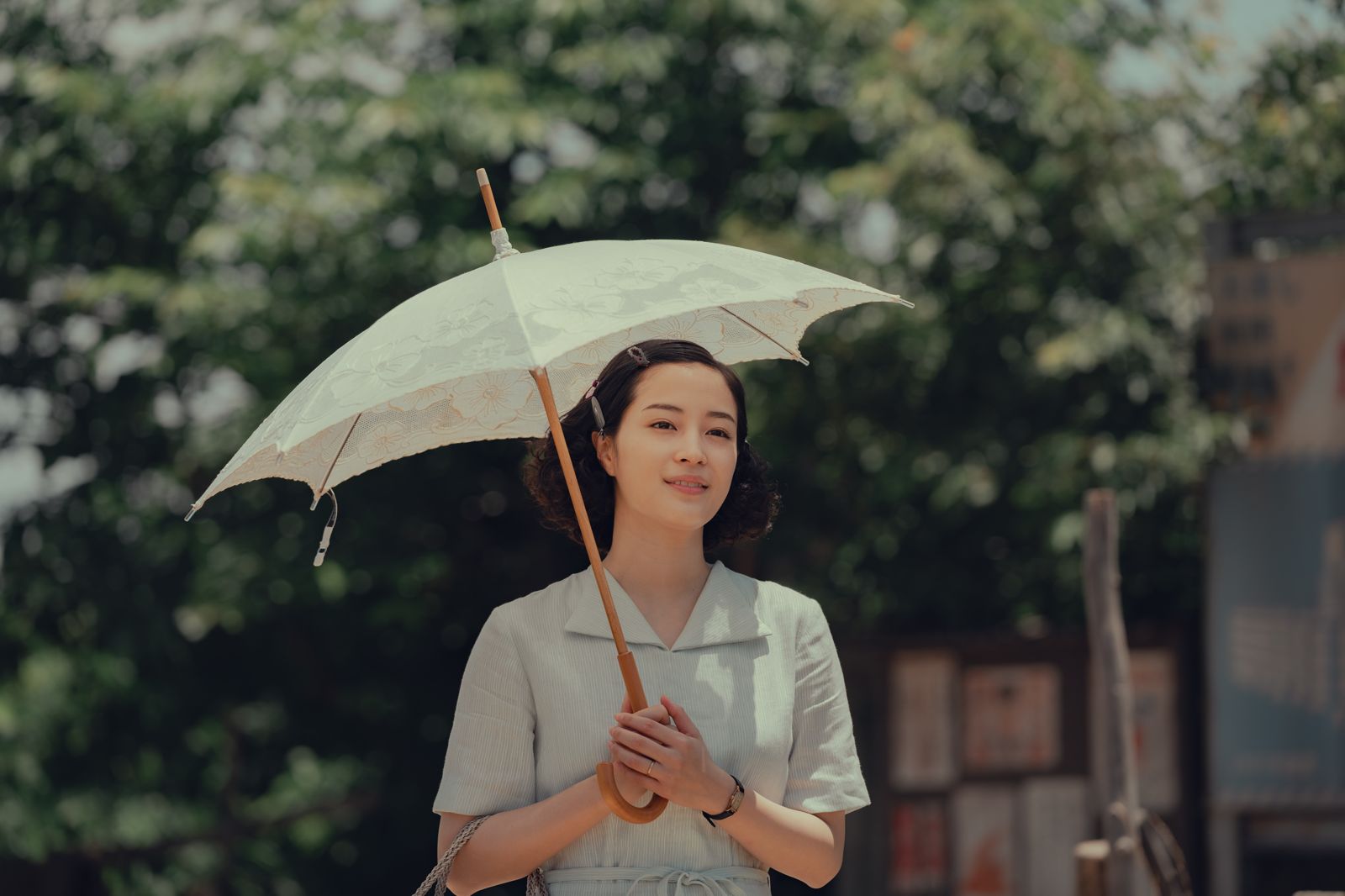 《群山淡景》導演專訪1／名著問世40年搬上銀幕　諾貝爾文學獎得主提供新創意