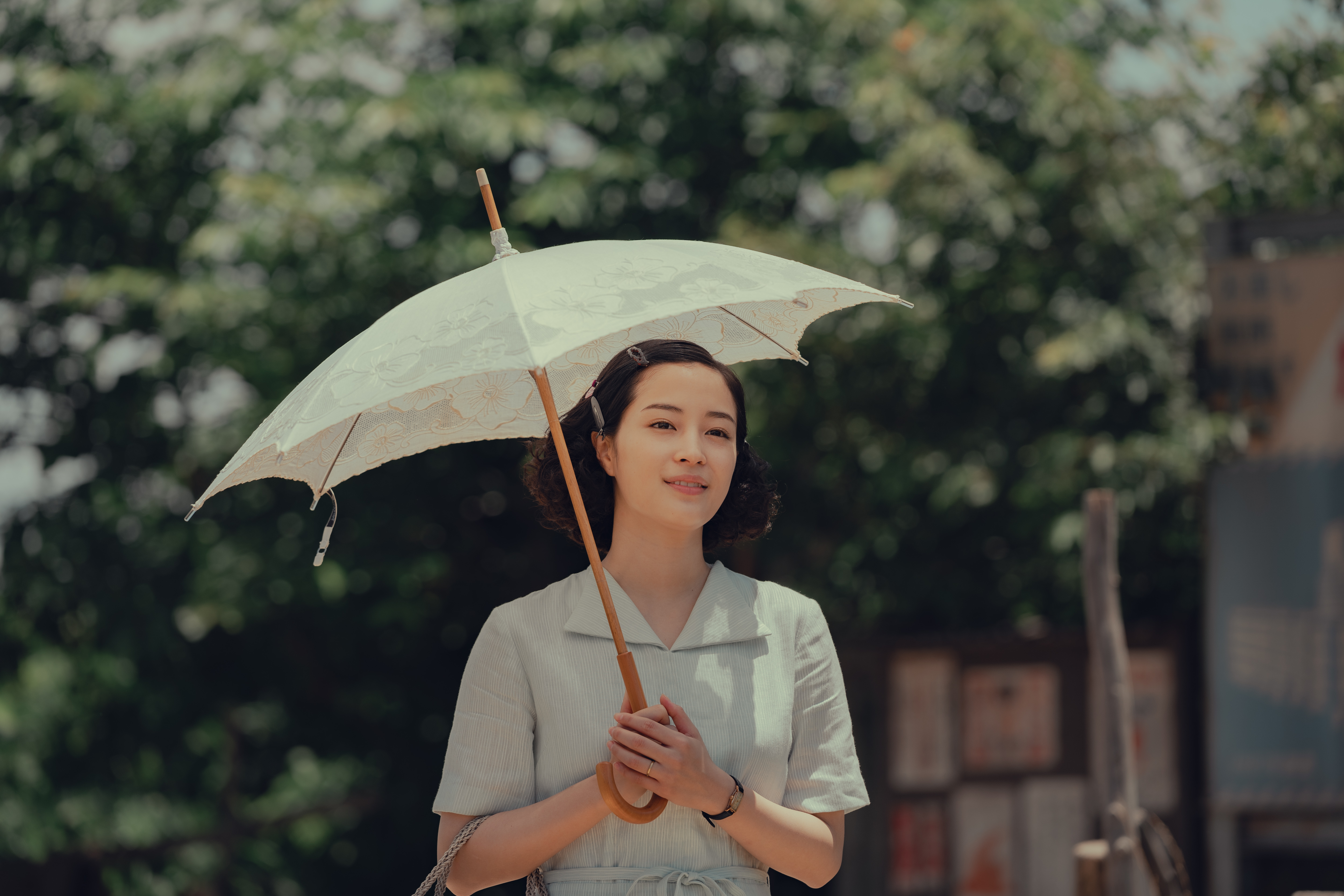 石川慶編導、廣瀨鈴主演的《群山淡景》改編自諾貝爾文學獎得主石黑一雄的同名小說。（東昊提供）